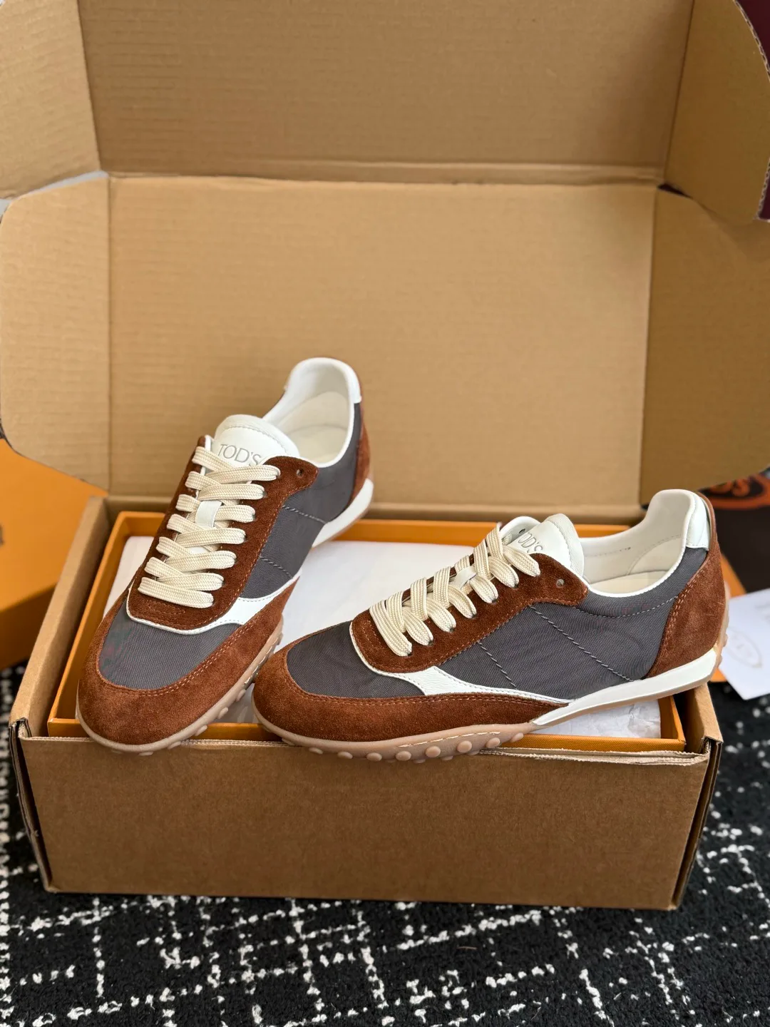 Кроссовки Женские Tod's 18409558
