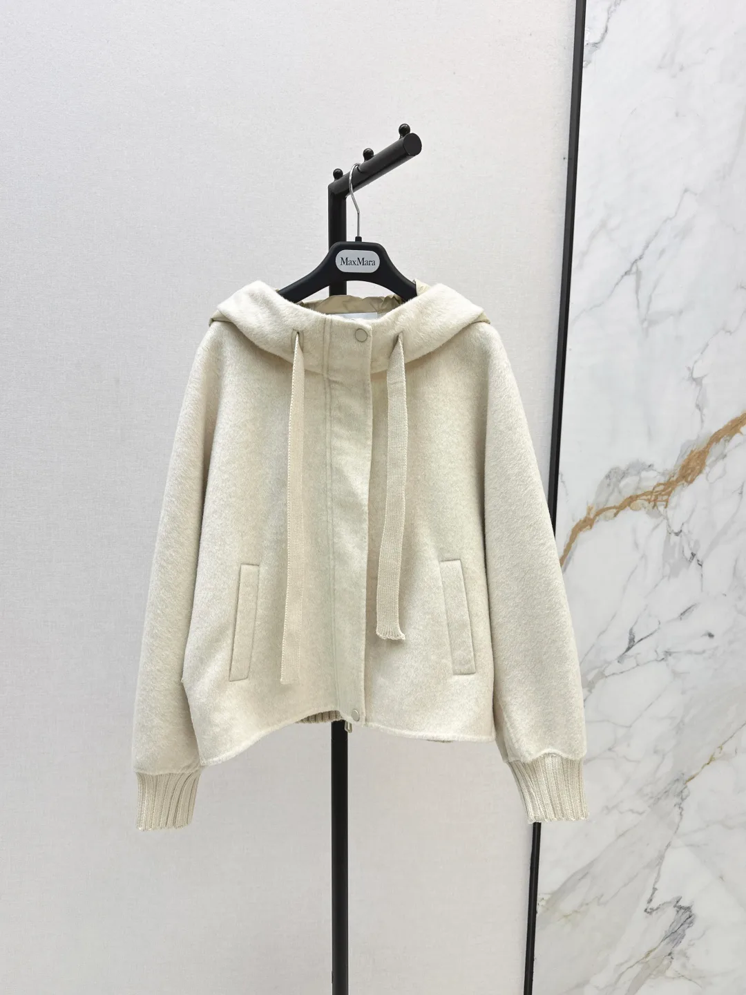 Куртки И Пуховики Женские Max Mara 77115