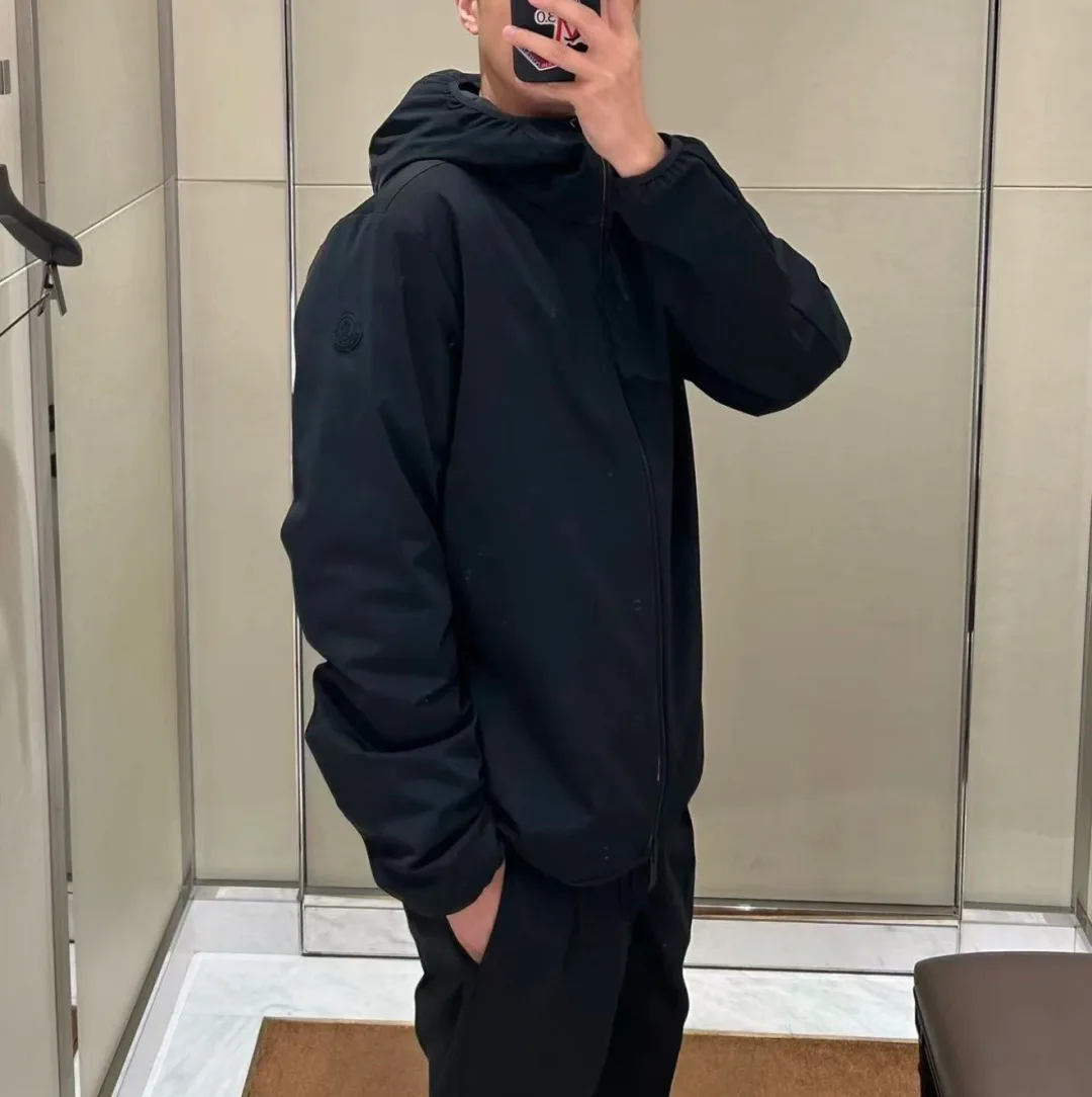 Куртки И Пуховики Мужские Moncler 618520