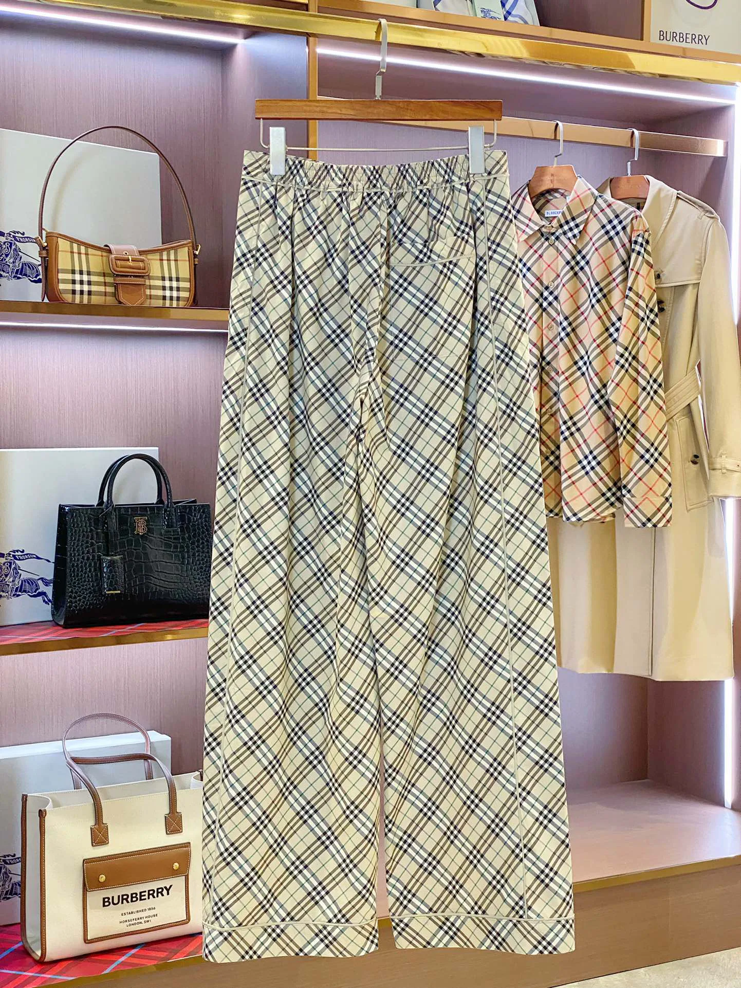 Брюки Женские Burberry 13428497