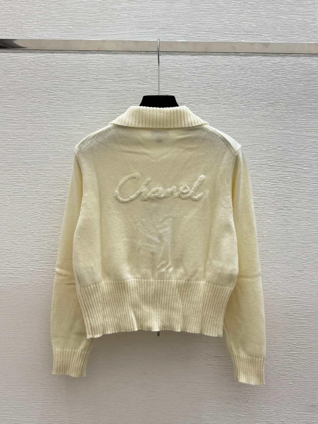 Джемперы И Свитеры Женские Chanel 19497235