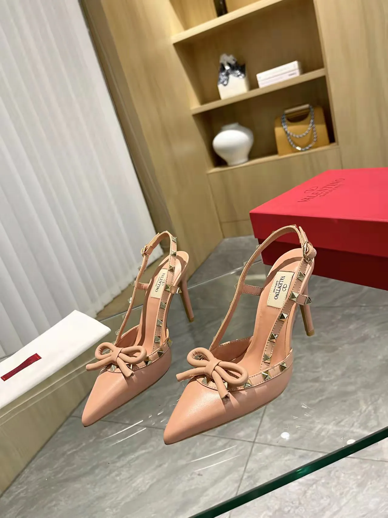 Босоножки Женские Valentino 11602179