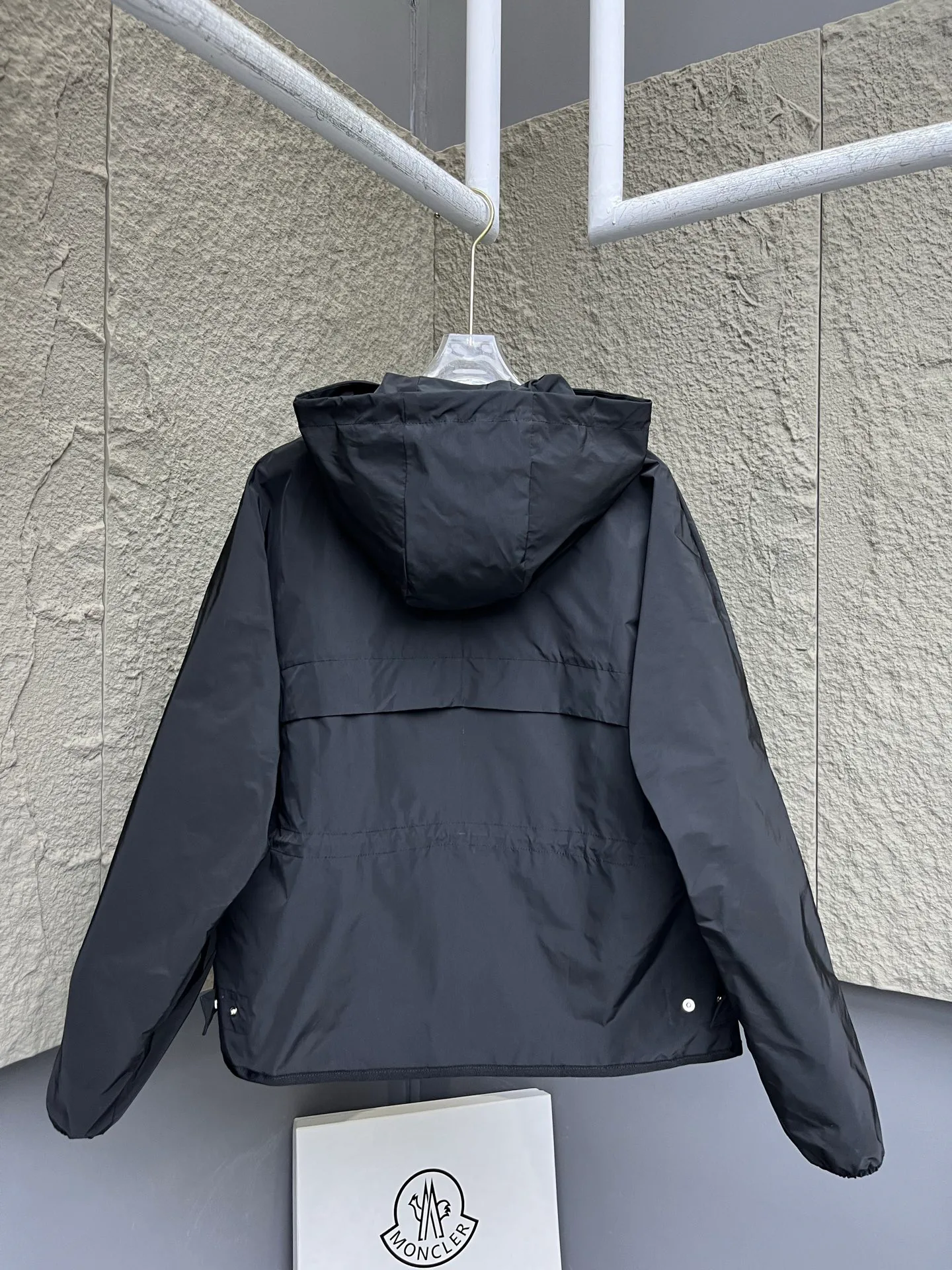 Куртки И Пуховики Женские Moncler 12097899