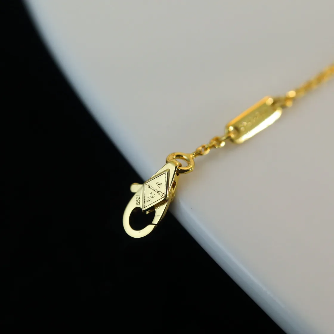 Бижутерия Van Cleef & Arpels 151451