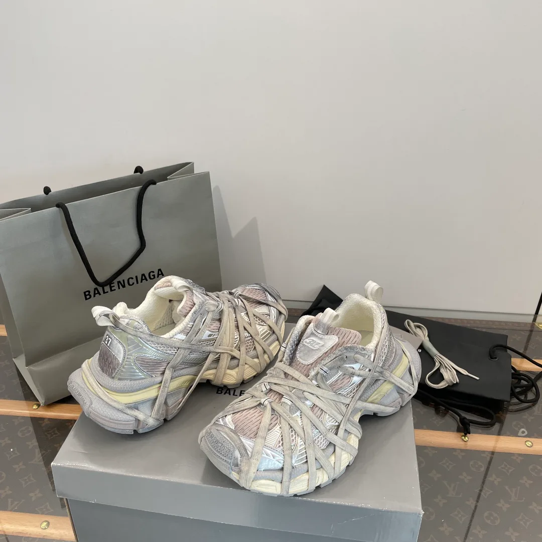 Кроссовки Женские Balenciaga 12548