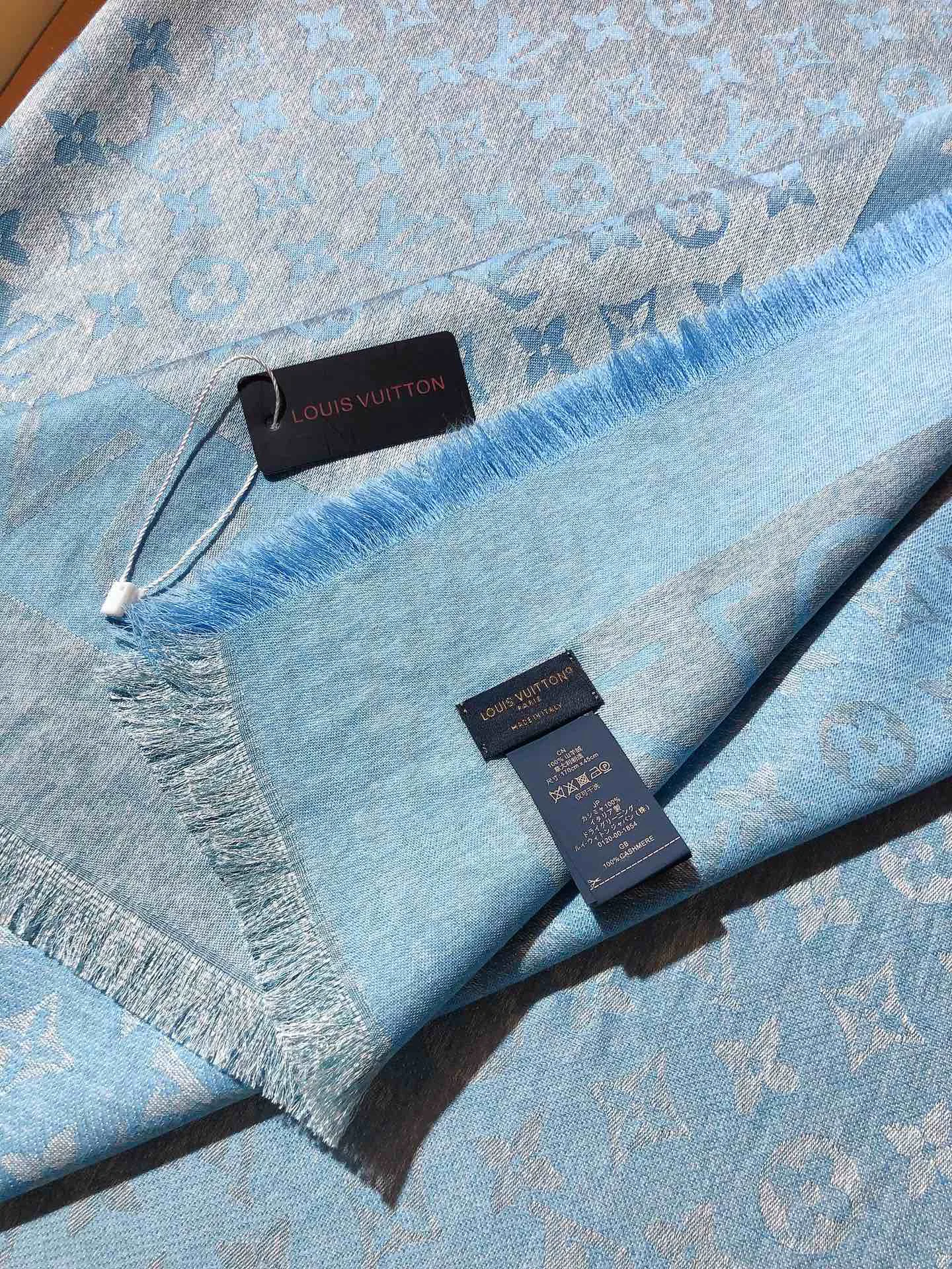 Шарфы Louis Vuitton 859946