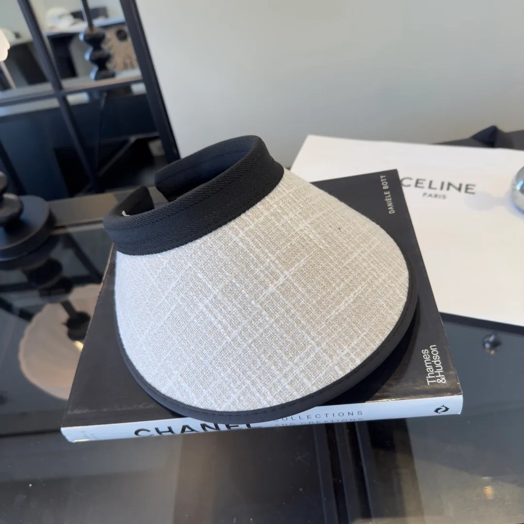 Головные Уборы Chanel 12349303