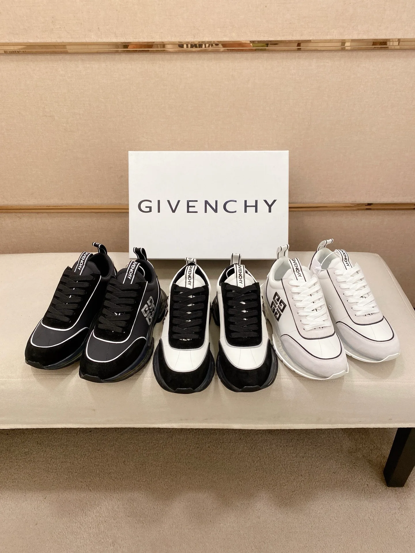 Кроссовки Мужские Givenchy 829523