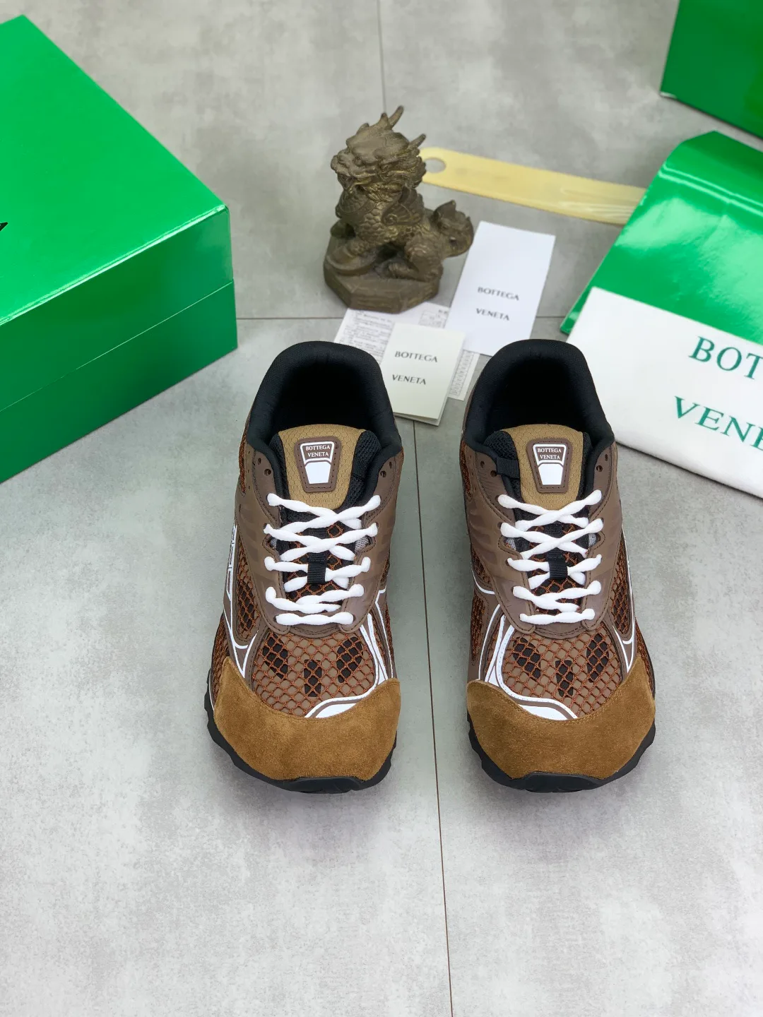 Кроссовки Женские Bottega Veneta 18365189