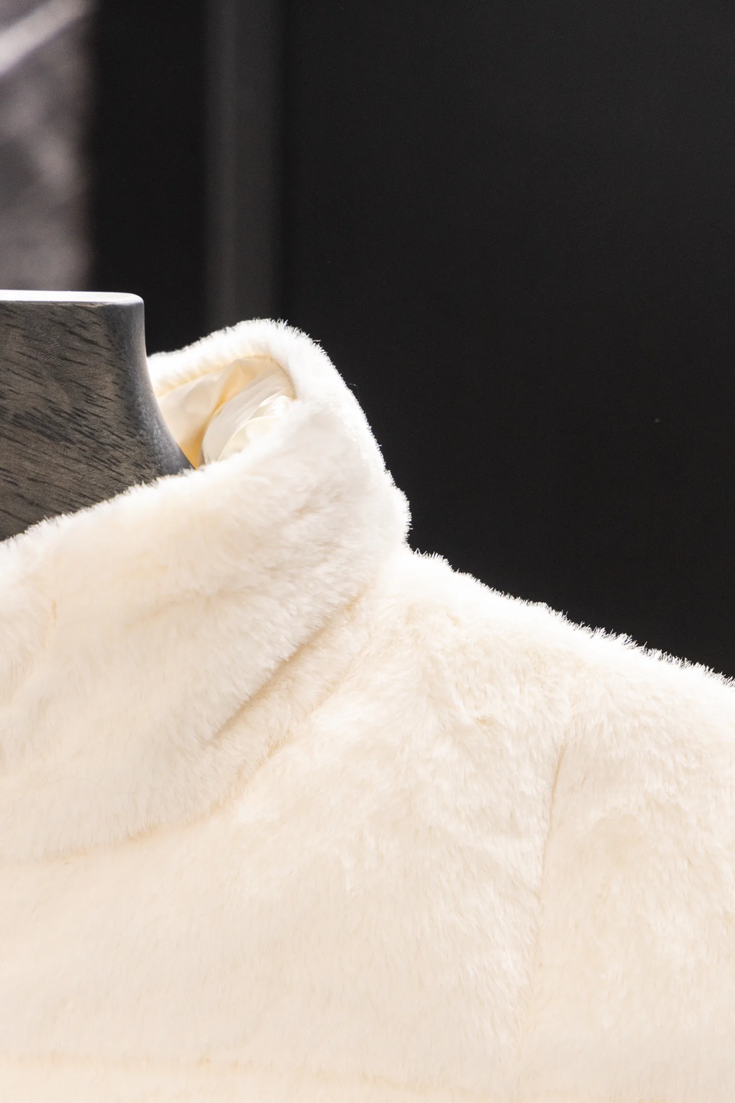 Жилеты Женские Moncler 18507218