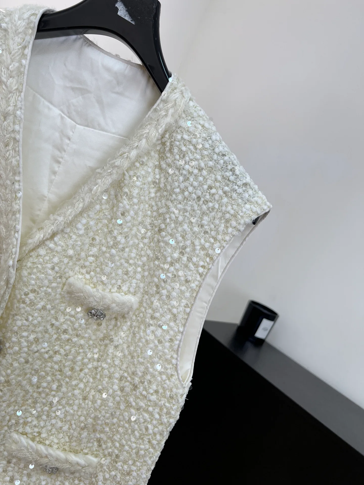 Жилеты Женские Chanel 11700176