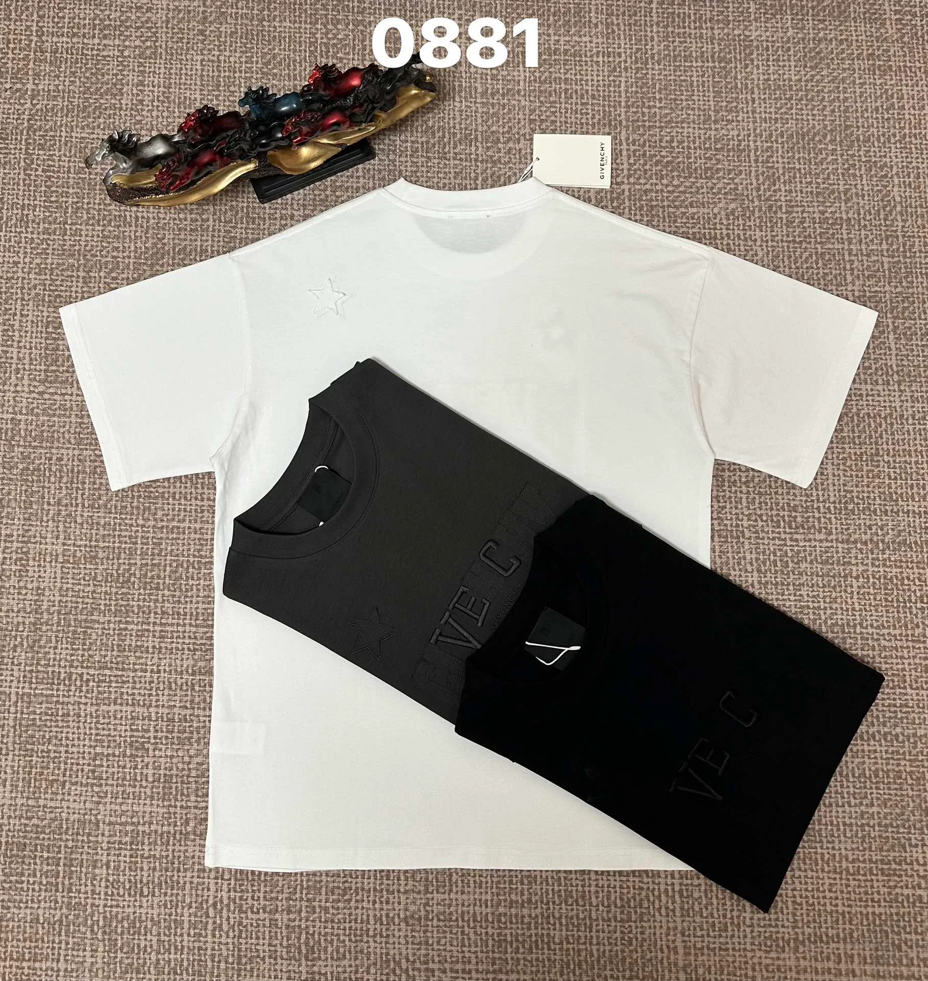 Футболки Женские Givenchy 3984785