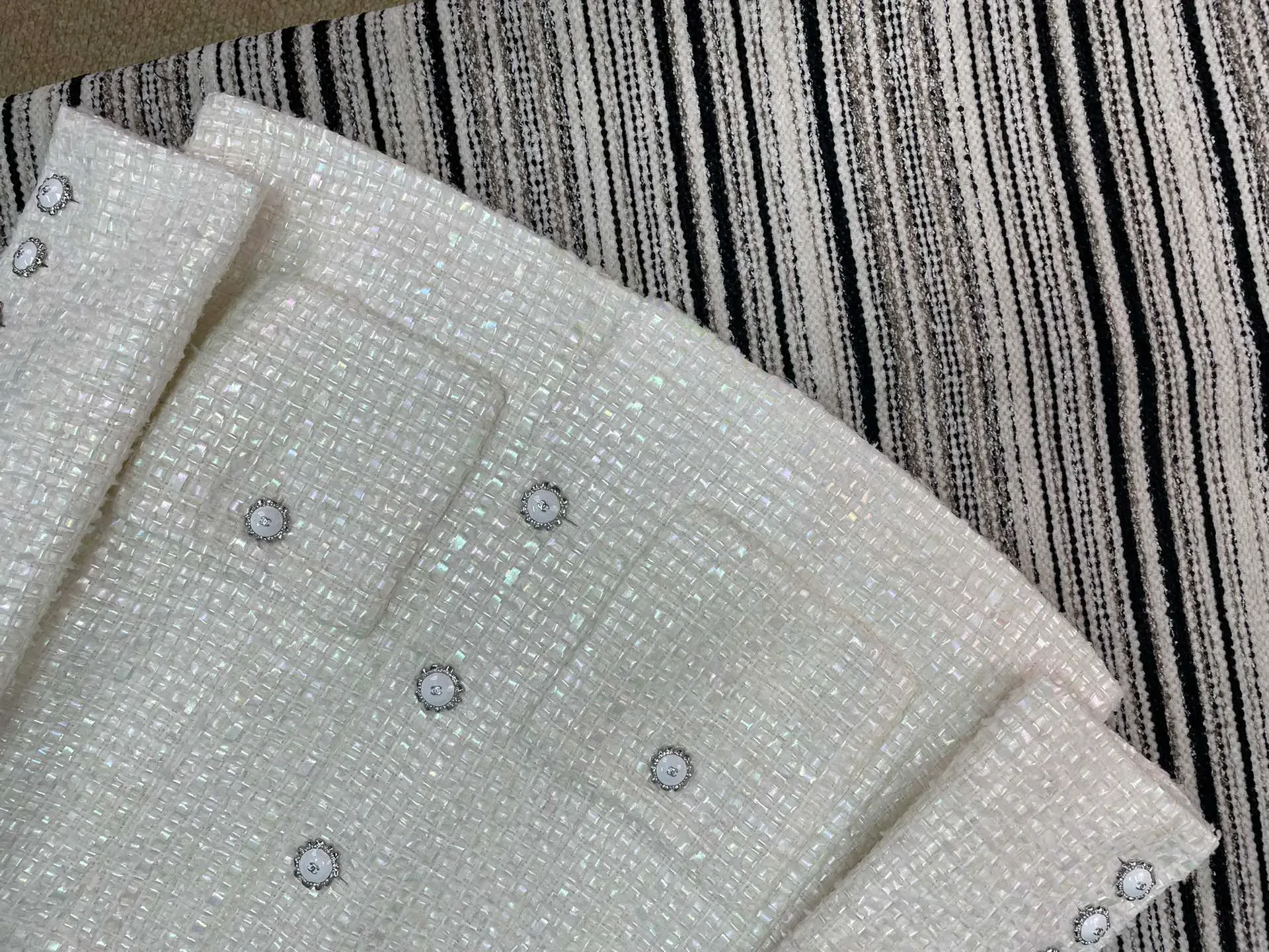 Куртки И Пуховики Женские Chanel 882645