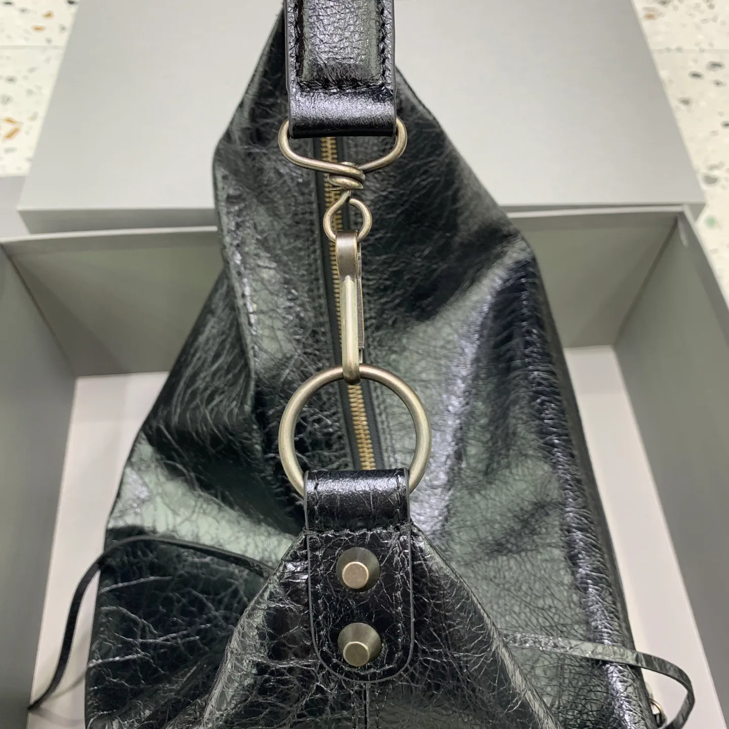 Классические Сумки Женские Balenciaga 18135819