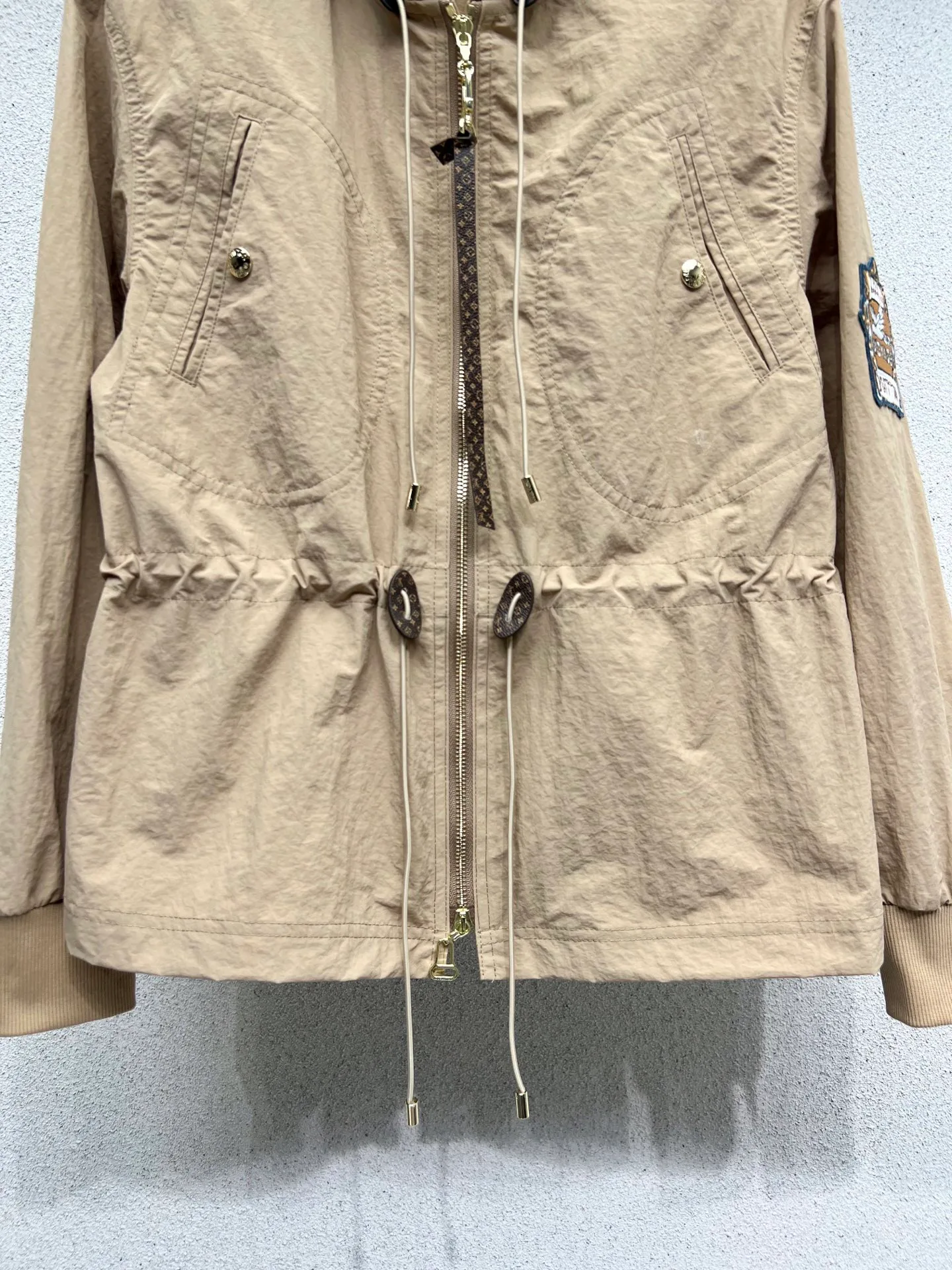 Куртки И Пуховики Женские Louis Vuitton 33942