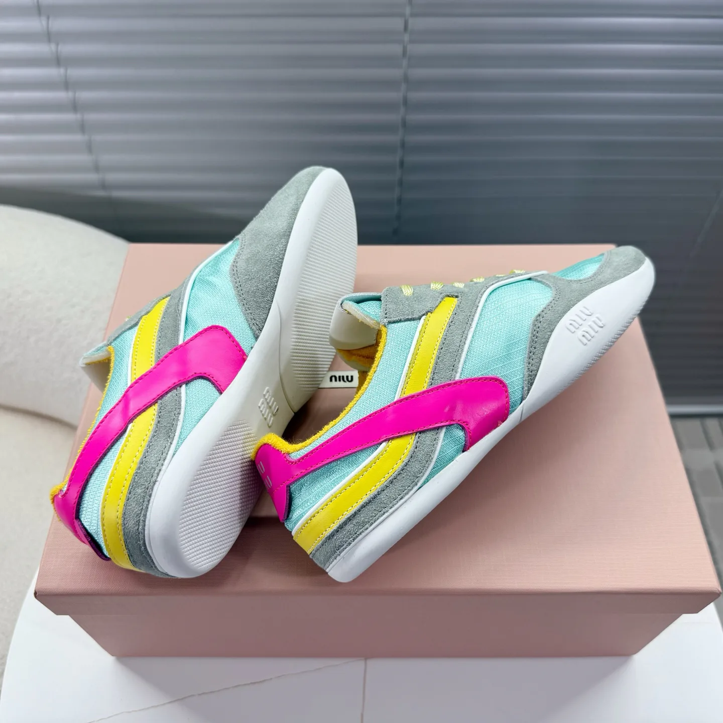 Кроссовки Женские Miu Miu 3742510