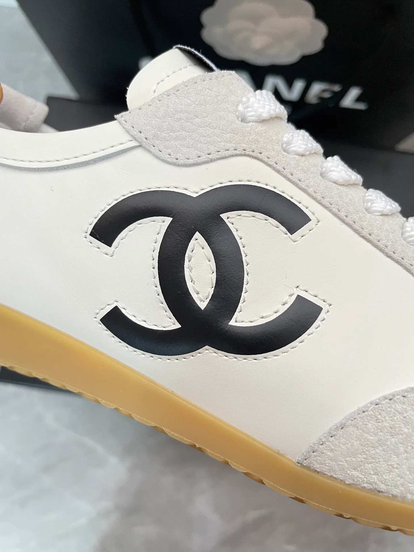 Кроссовки Женские Chanel 11008589