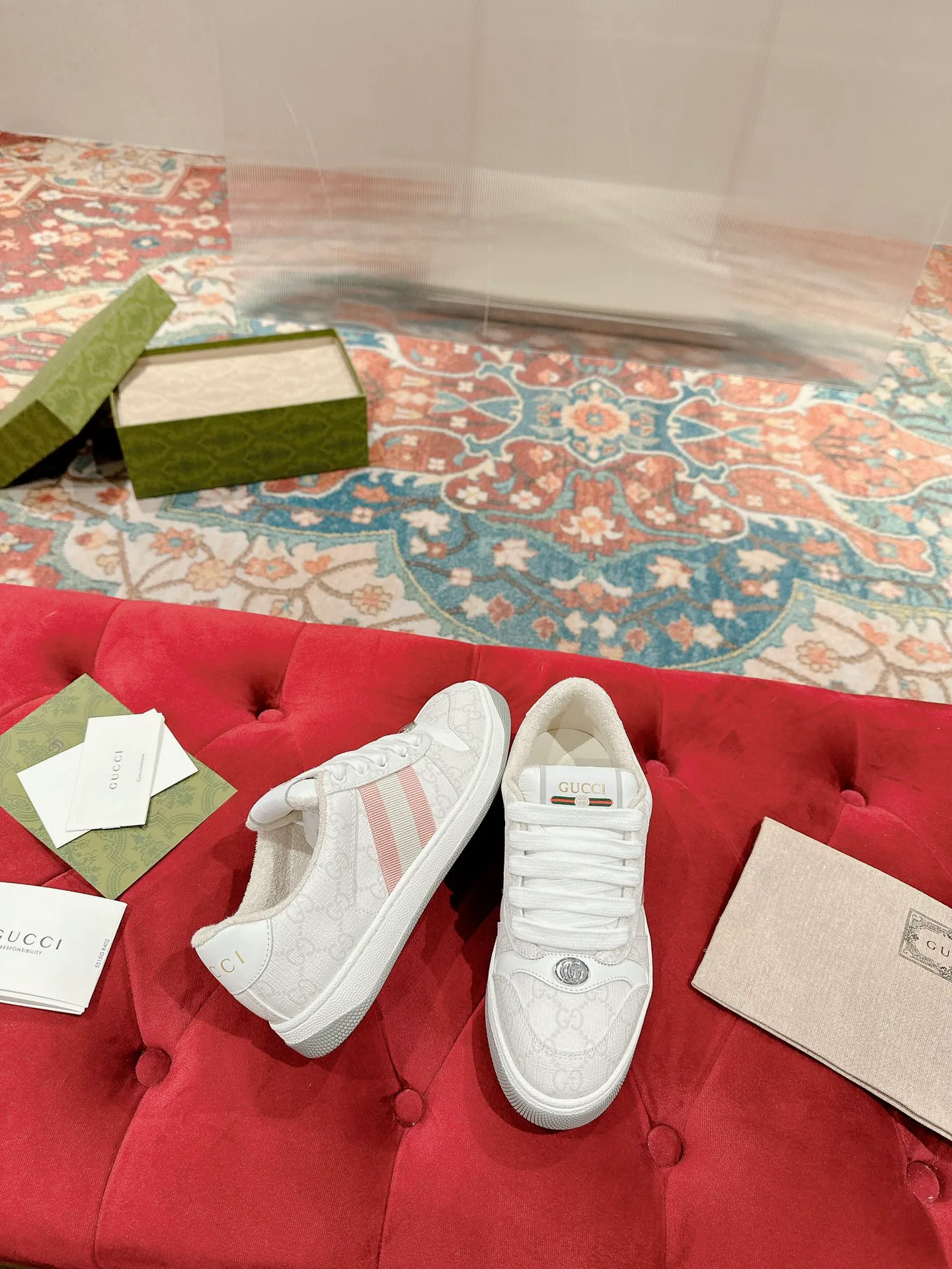 Кроссовки Женские Gucci 17956705