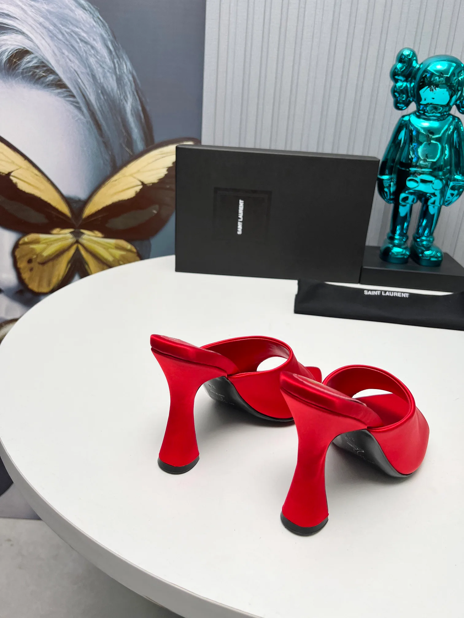 Босоножки Женские Saint Laurent 7184874