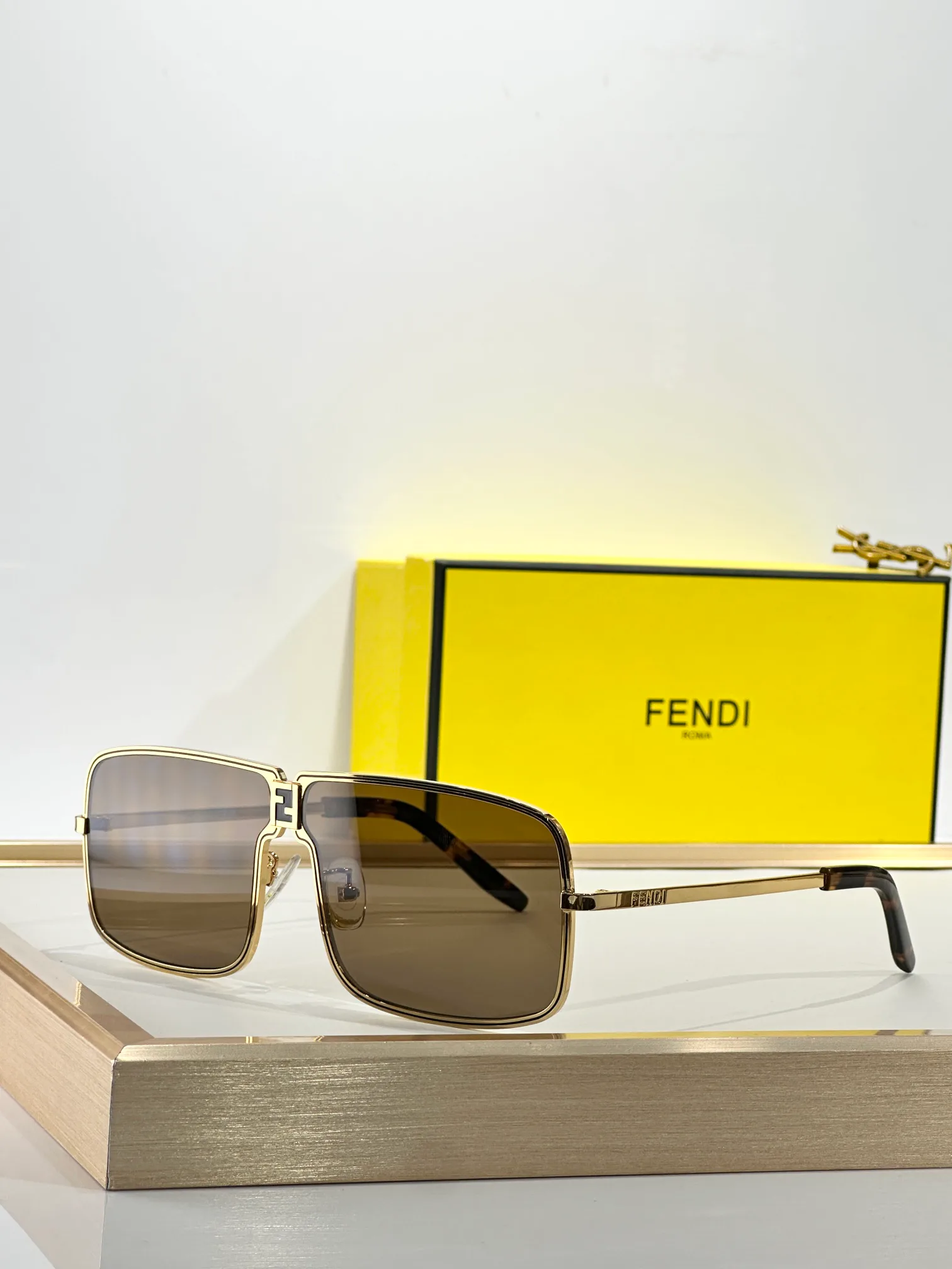 Очки Fendi 6192649