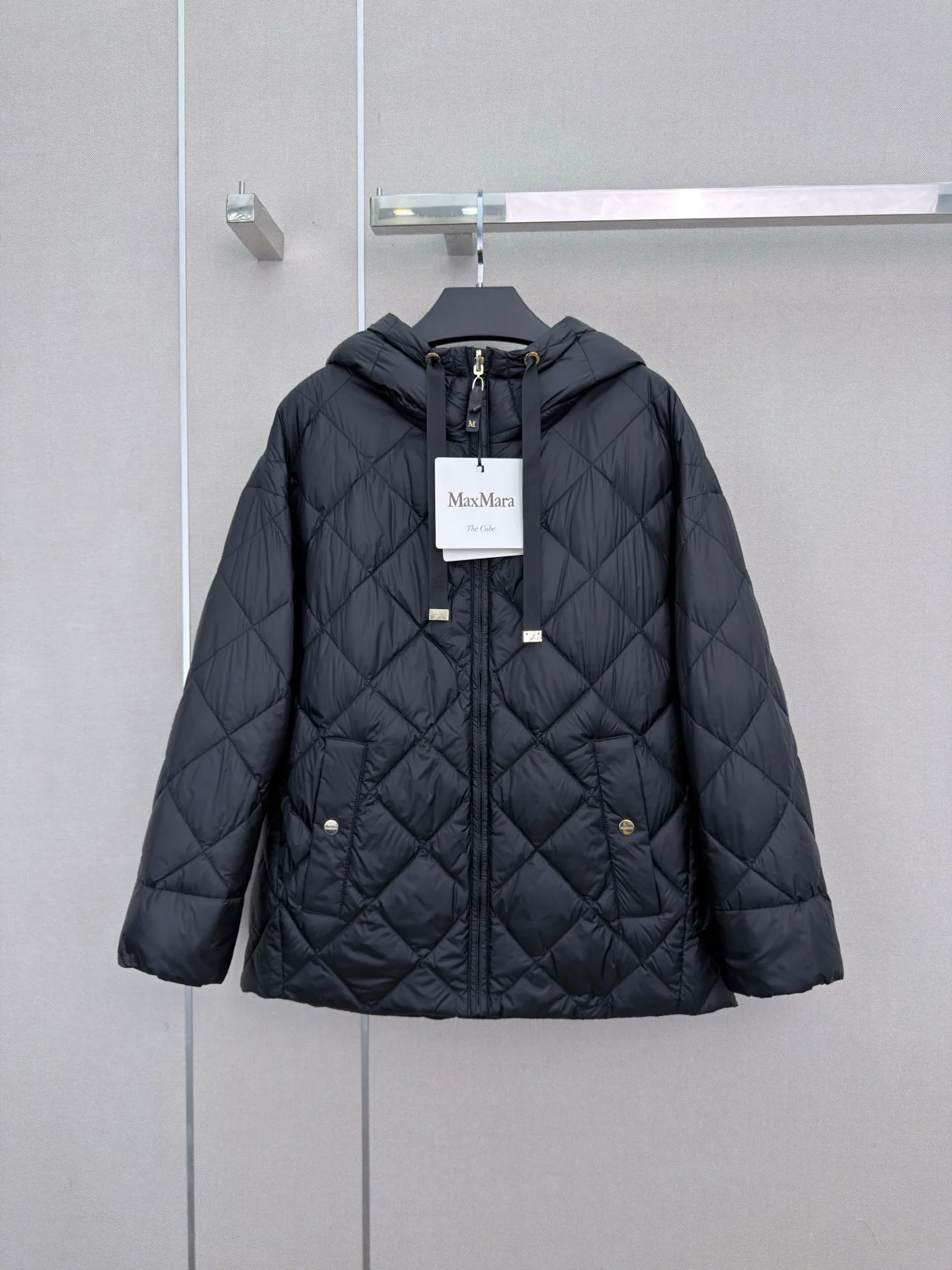 Куртки И Пуховики Женские Max Mara 18108352