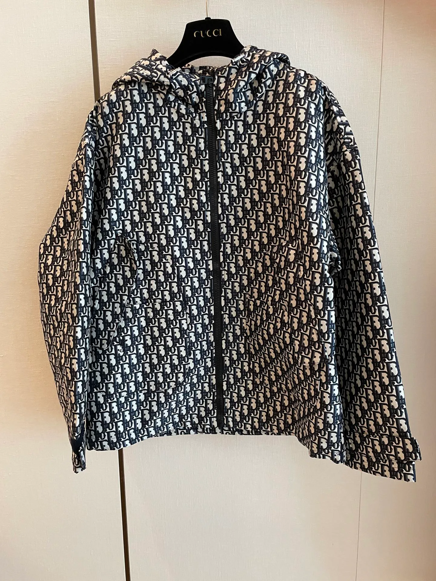 Куртки И Пуховики Женские Christian Dior 12878981