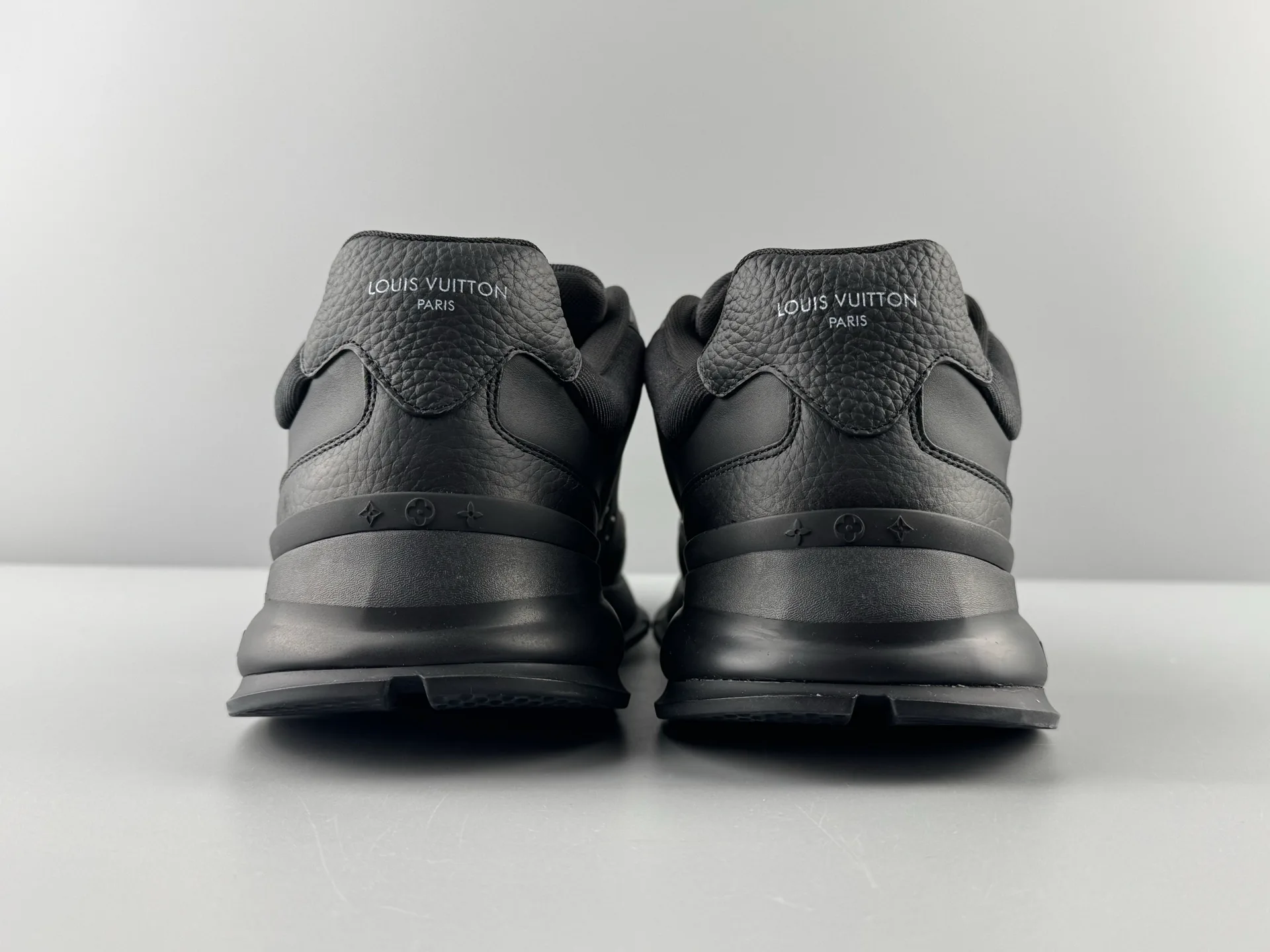 Кроссовки Мужские Louis Vuitton 1851263