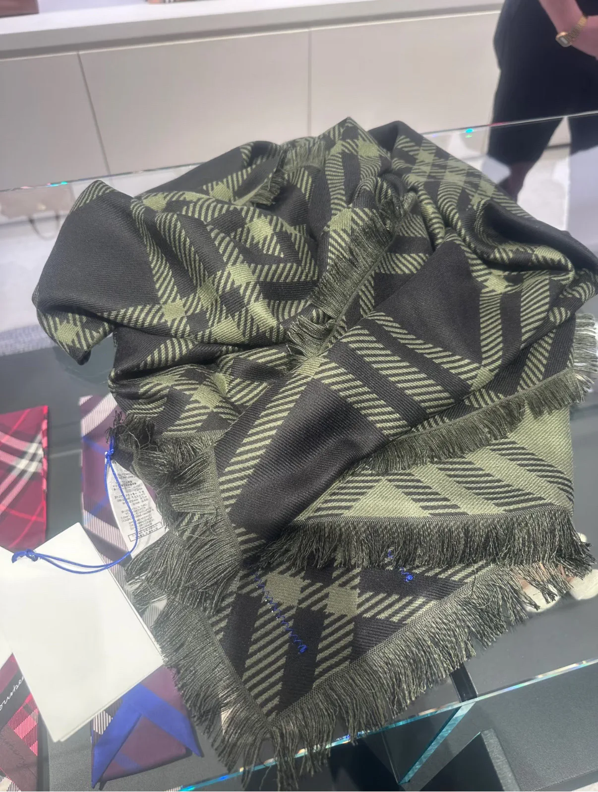 Шарфы Burberry 239865