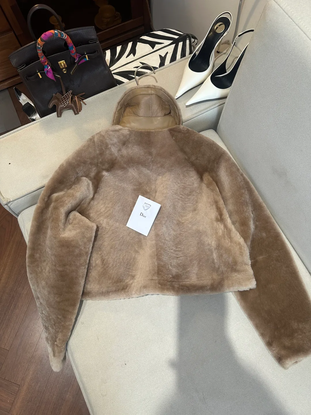 Кожаные Куртки И Дублёнки Женские Christian Dior 18333447