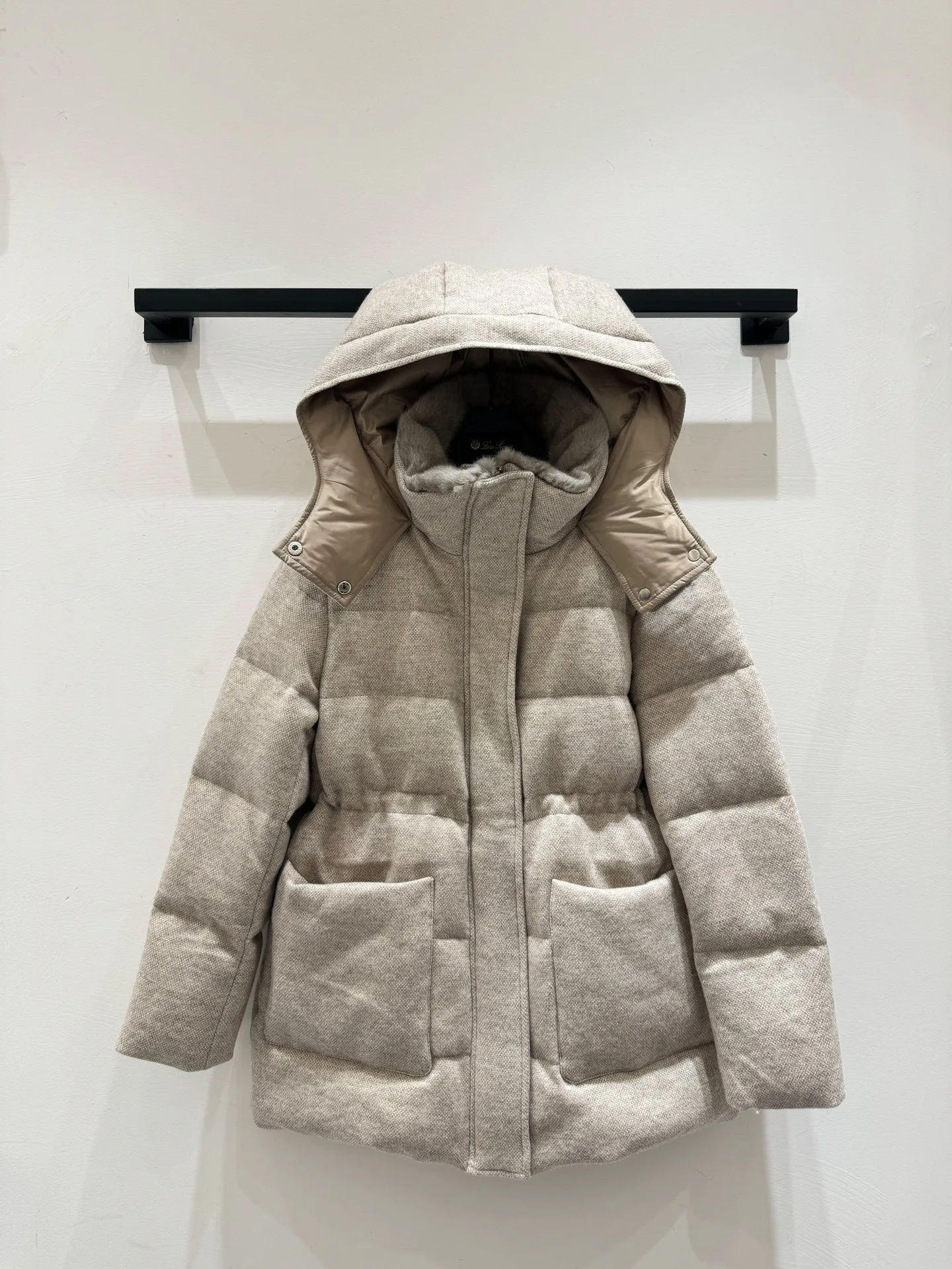 Куртки И Пуховики Женские Loro Piana 19541106