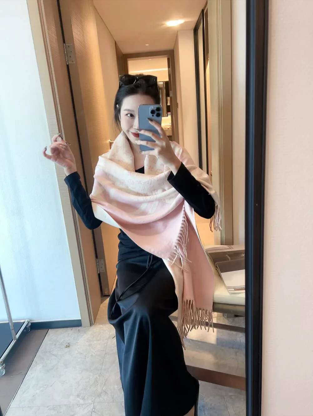 Шарфы Louis Vuitton 1973666