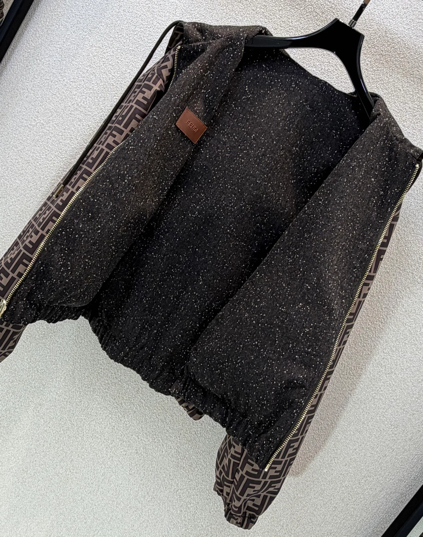 Куртки И Пуховики Женские Fendi 19260129