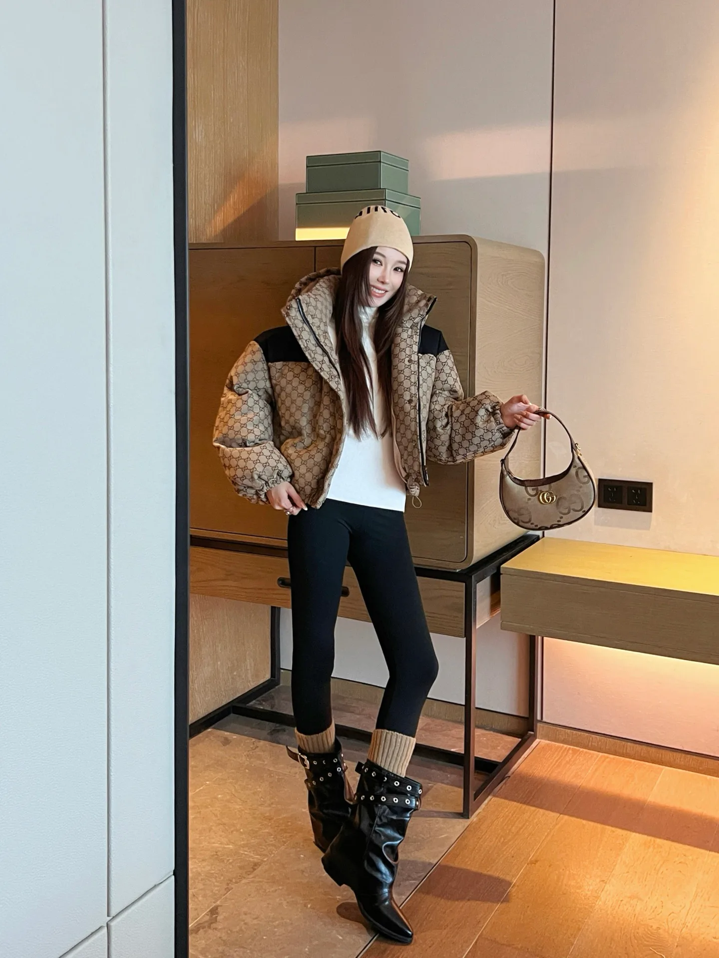 Куртки И Пуховики Женские Gucci 174148