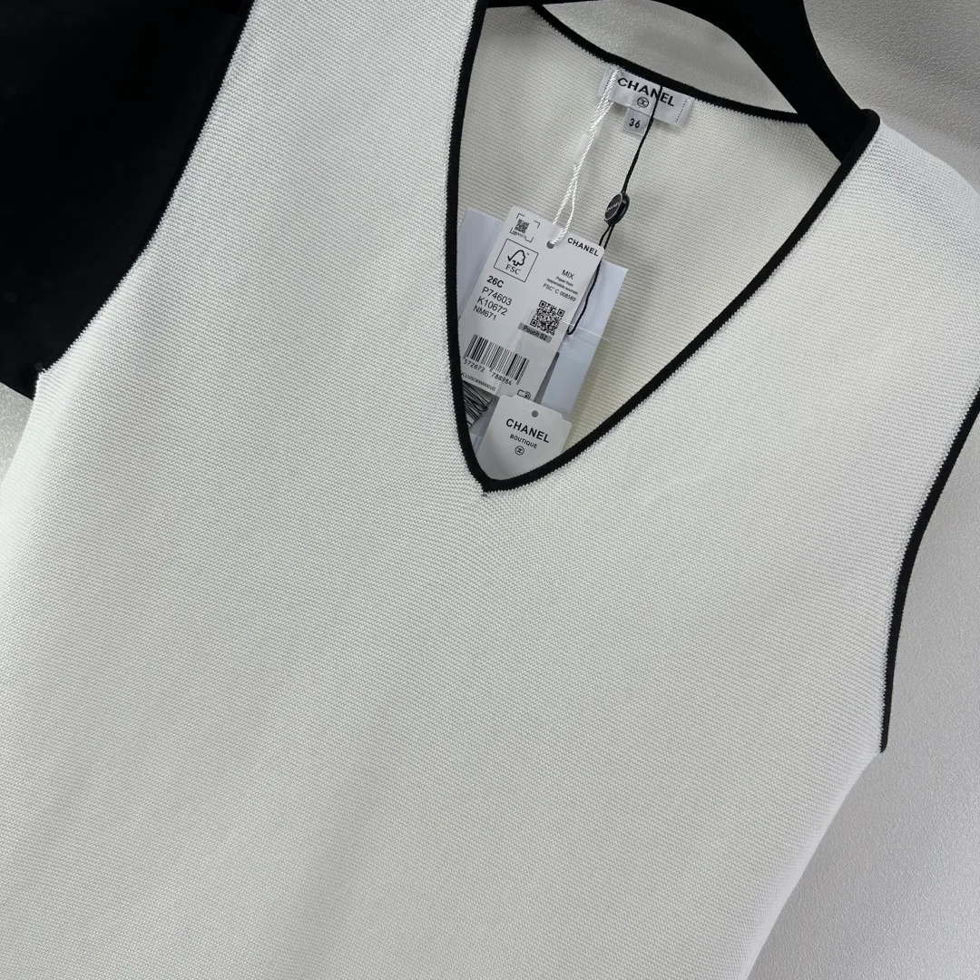 Жилеты Женские Chanel 11455056