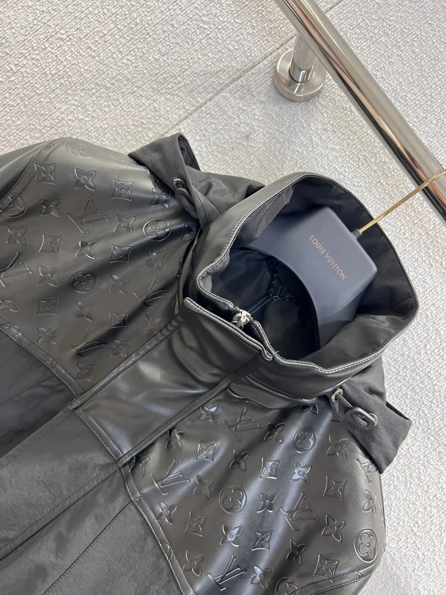 Куртки И Пуховики Женские Louis Vuitton 503196