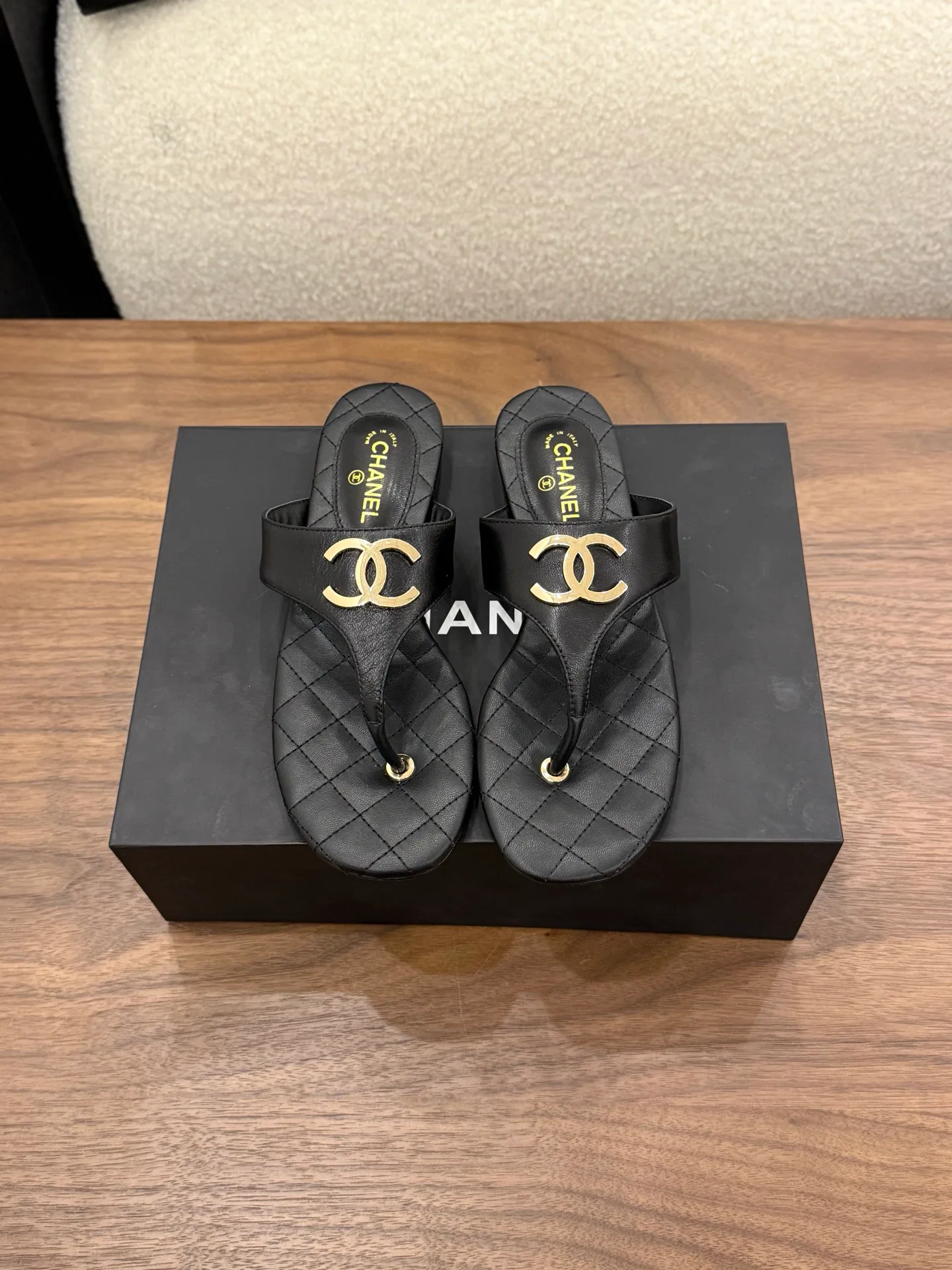Сандалии Женские Chanel 11559284