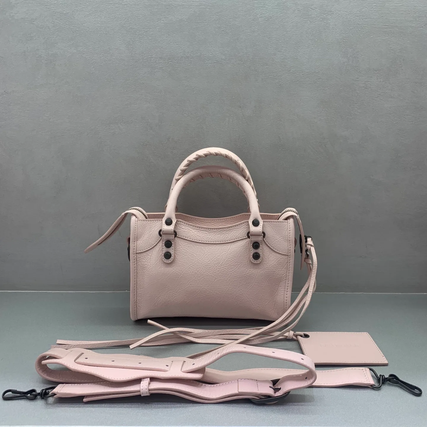 Классические Сумки Женские Balenciaga 18135972