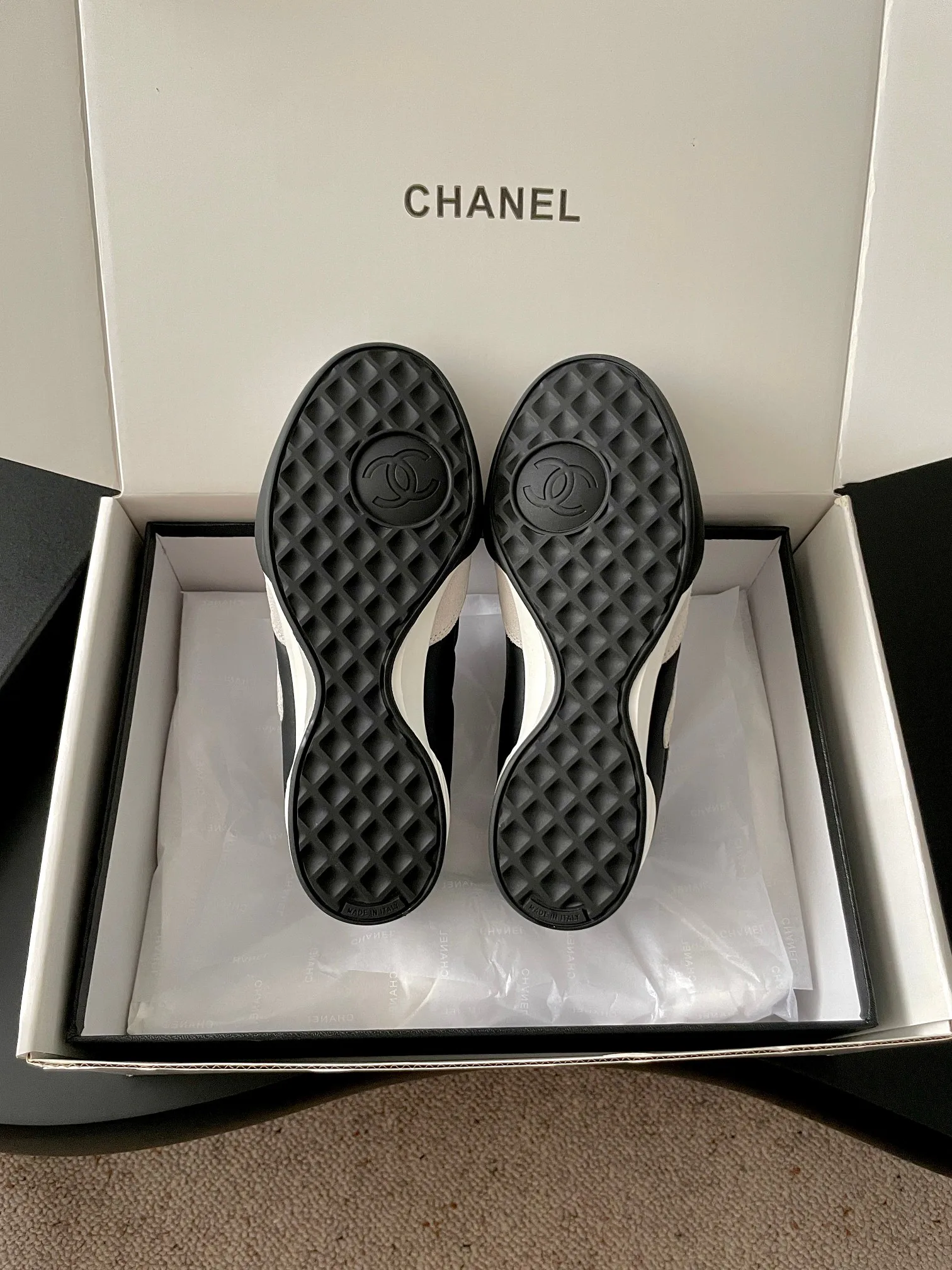 Кроссовки Женские Chanel 18766107