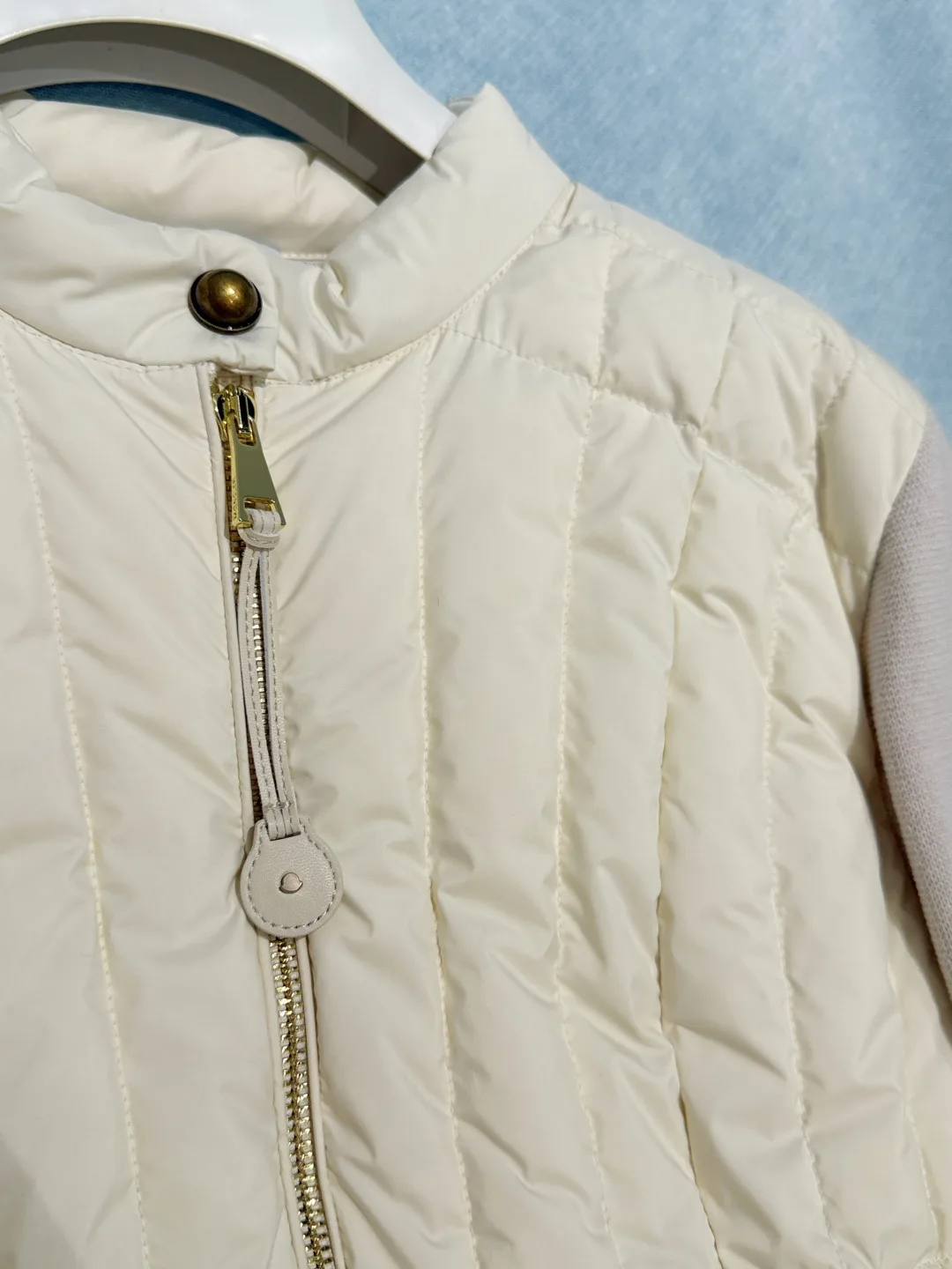 Куртки И Пуховики Женские Moncler 18184927
