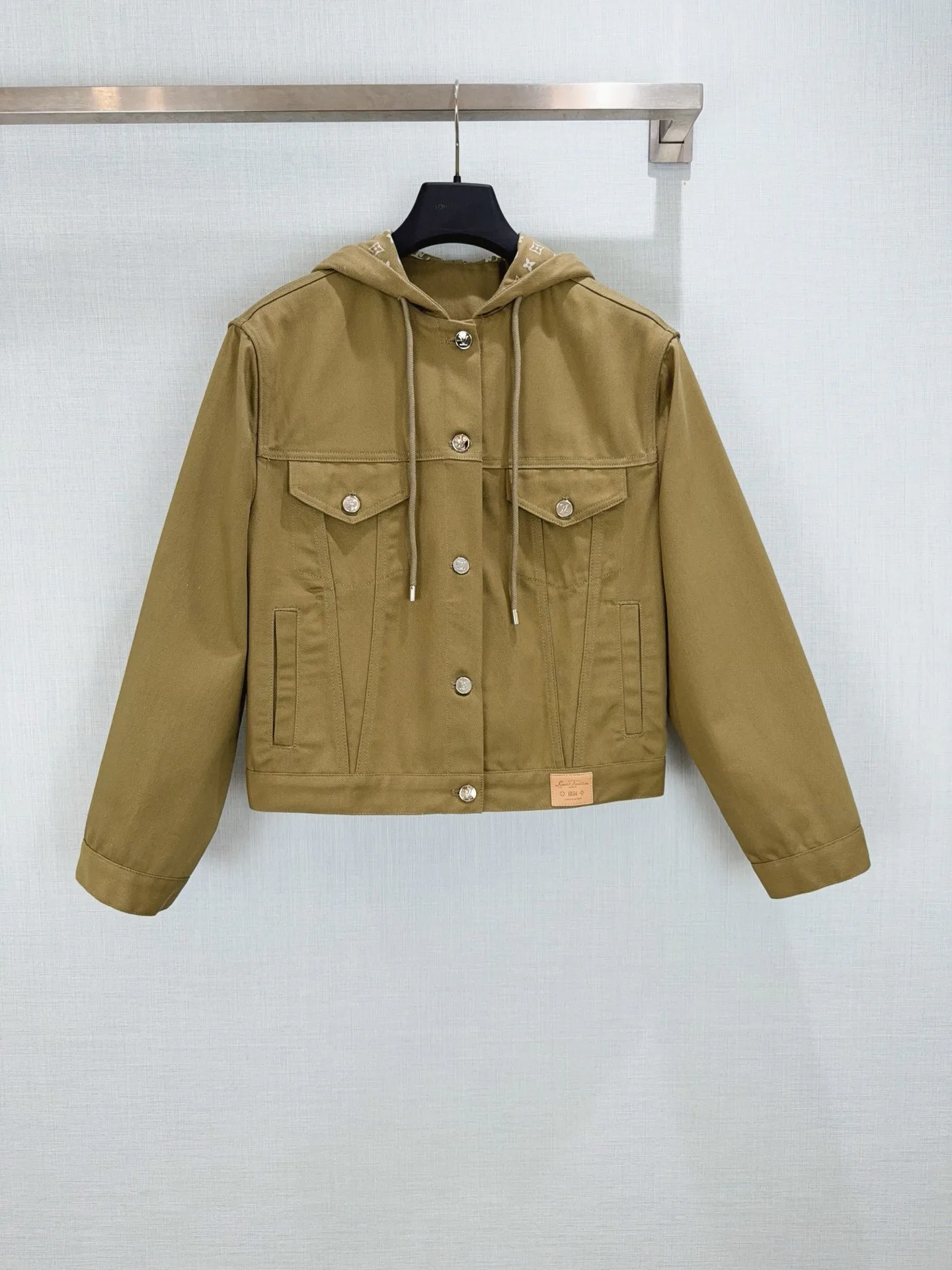 Куртки И Пуховики Женские Louis Vuitton 17669155