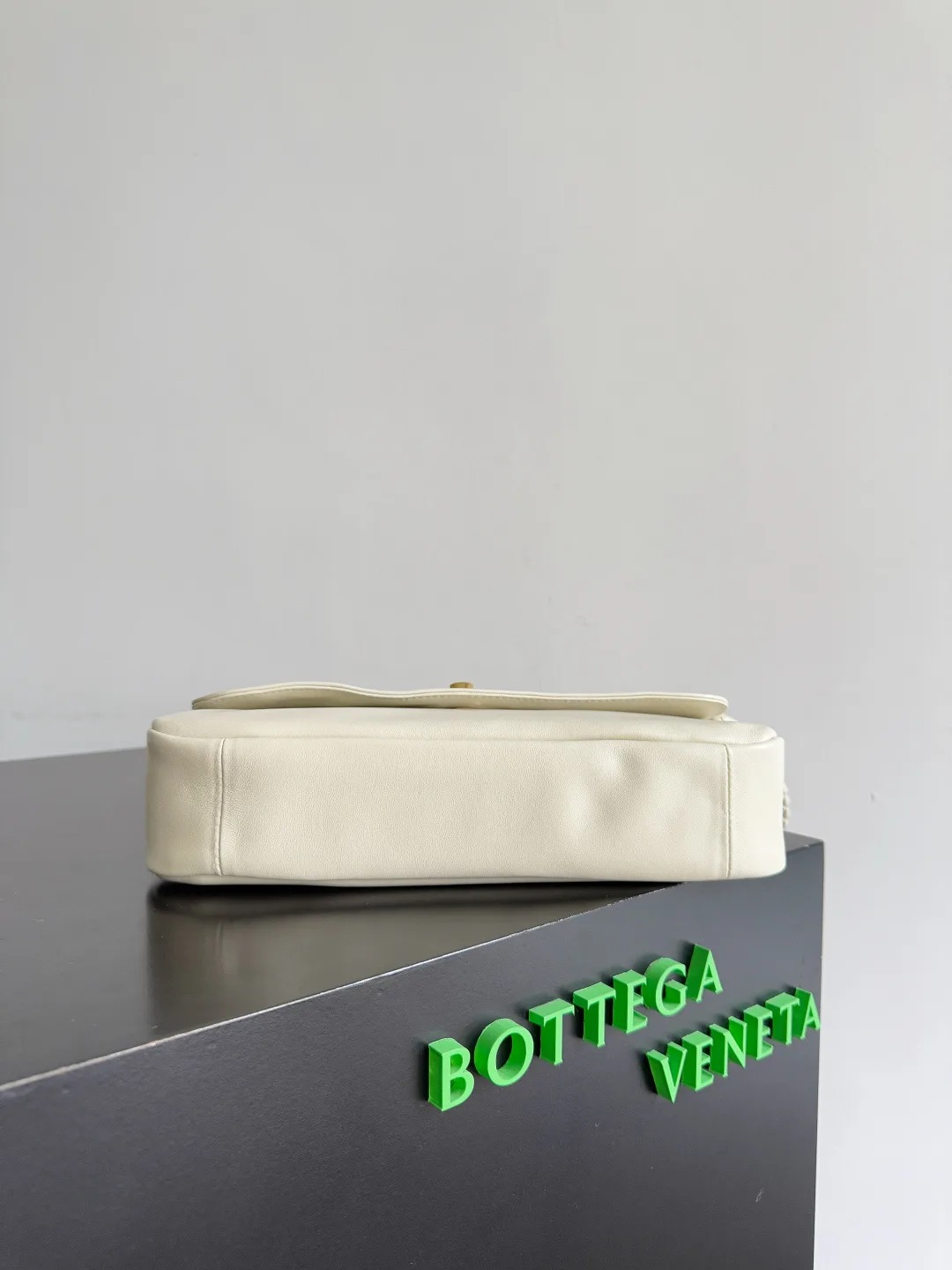 Классические Сумки Женские Bottega Veneta 17488703