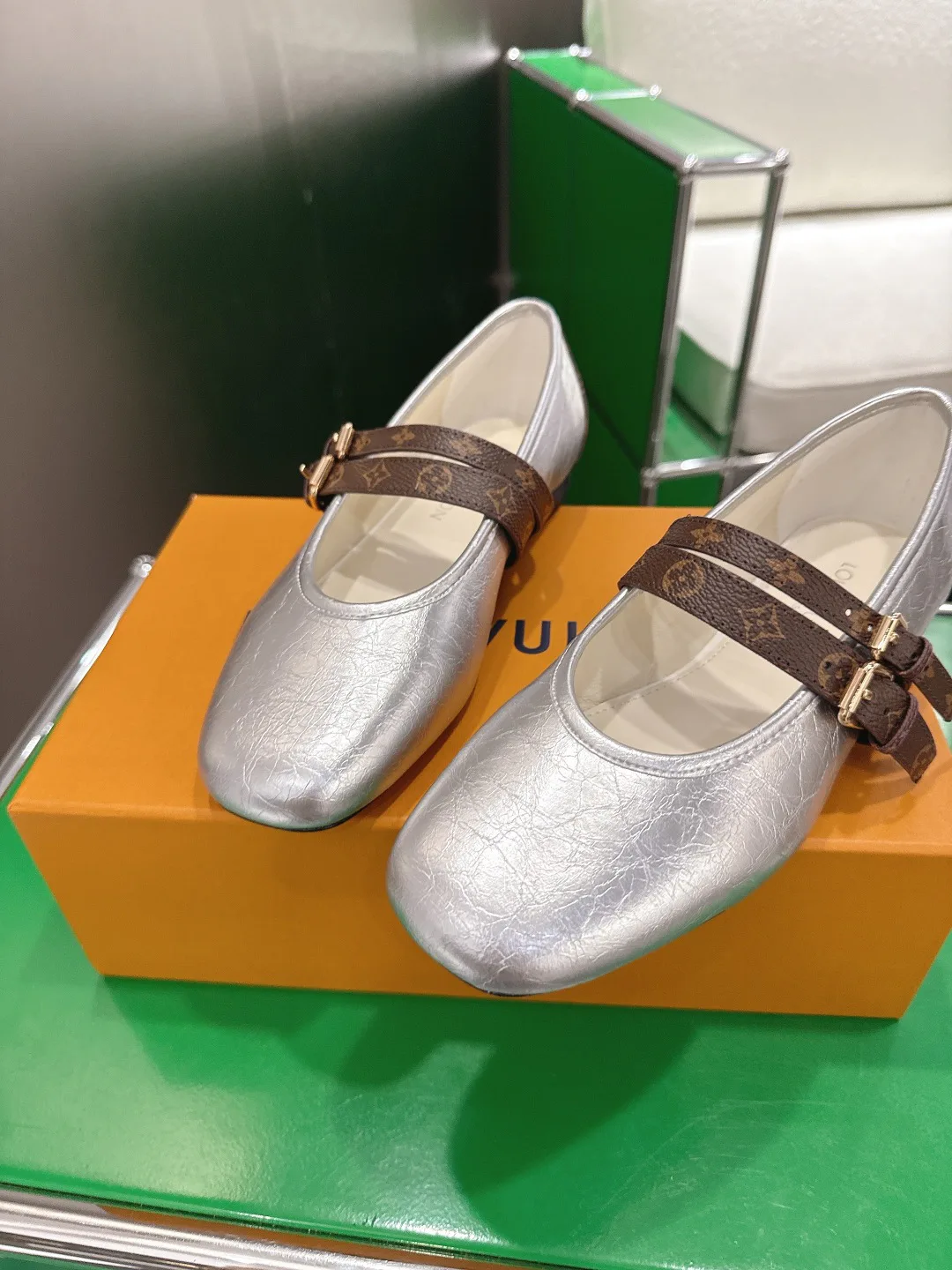 Туфли Женские Louis Vuitton 11703552