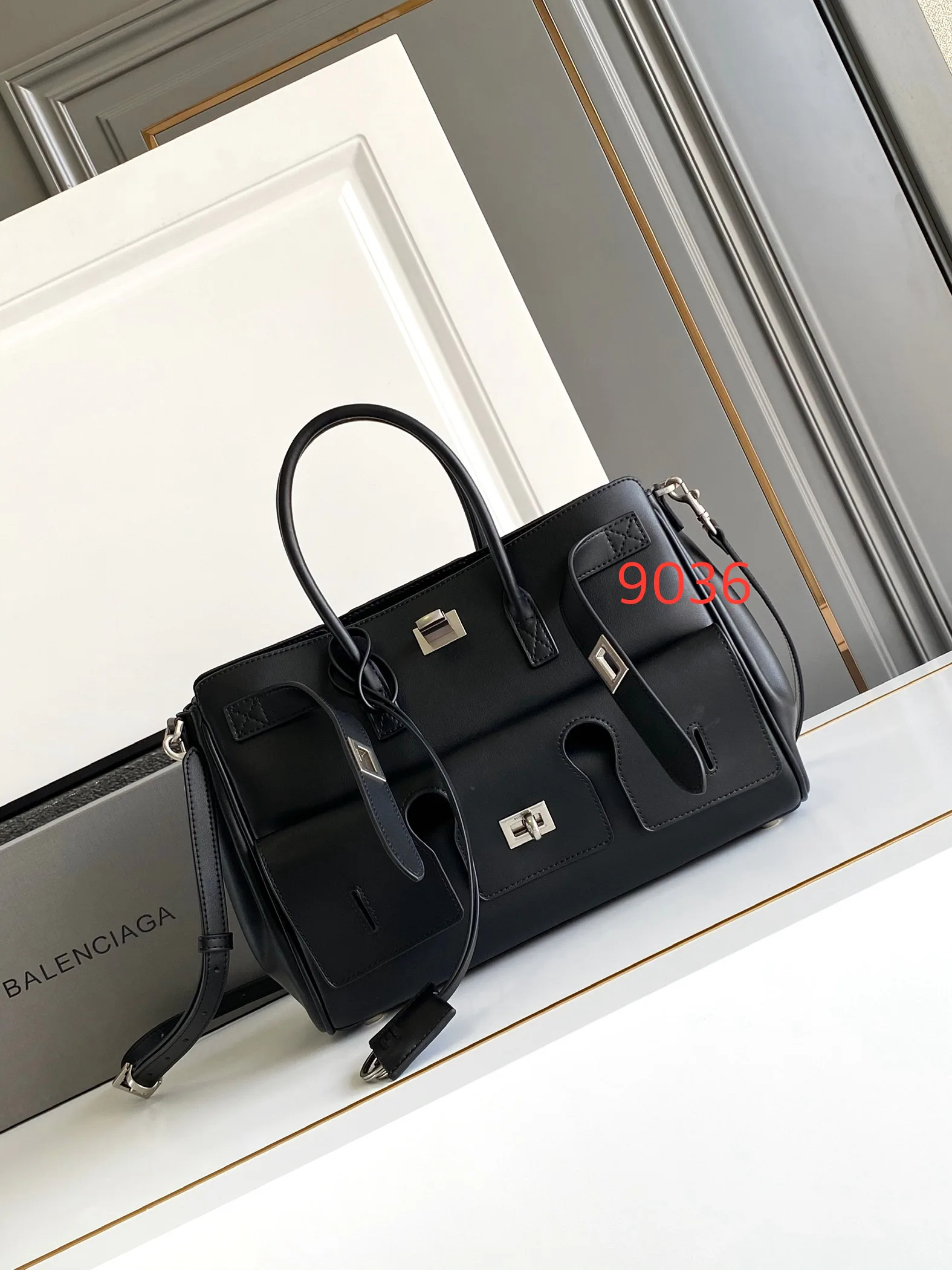 Сумки На Ремне Женские Balenciaga 84614