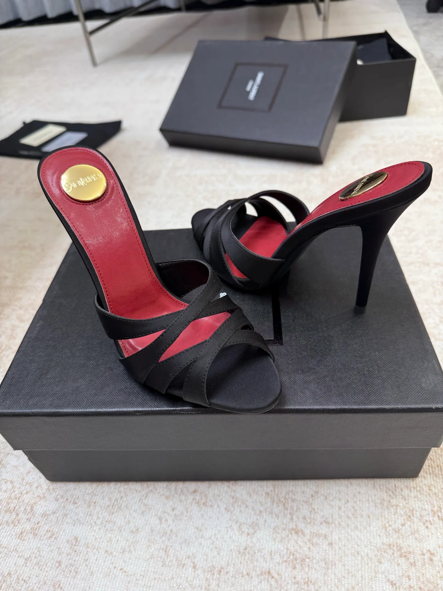 Босоножки Женские Saint Laurent 3062301