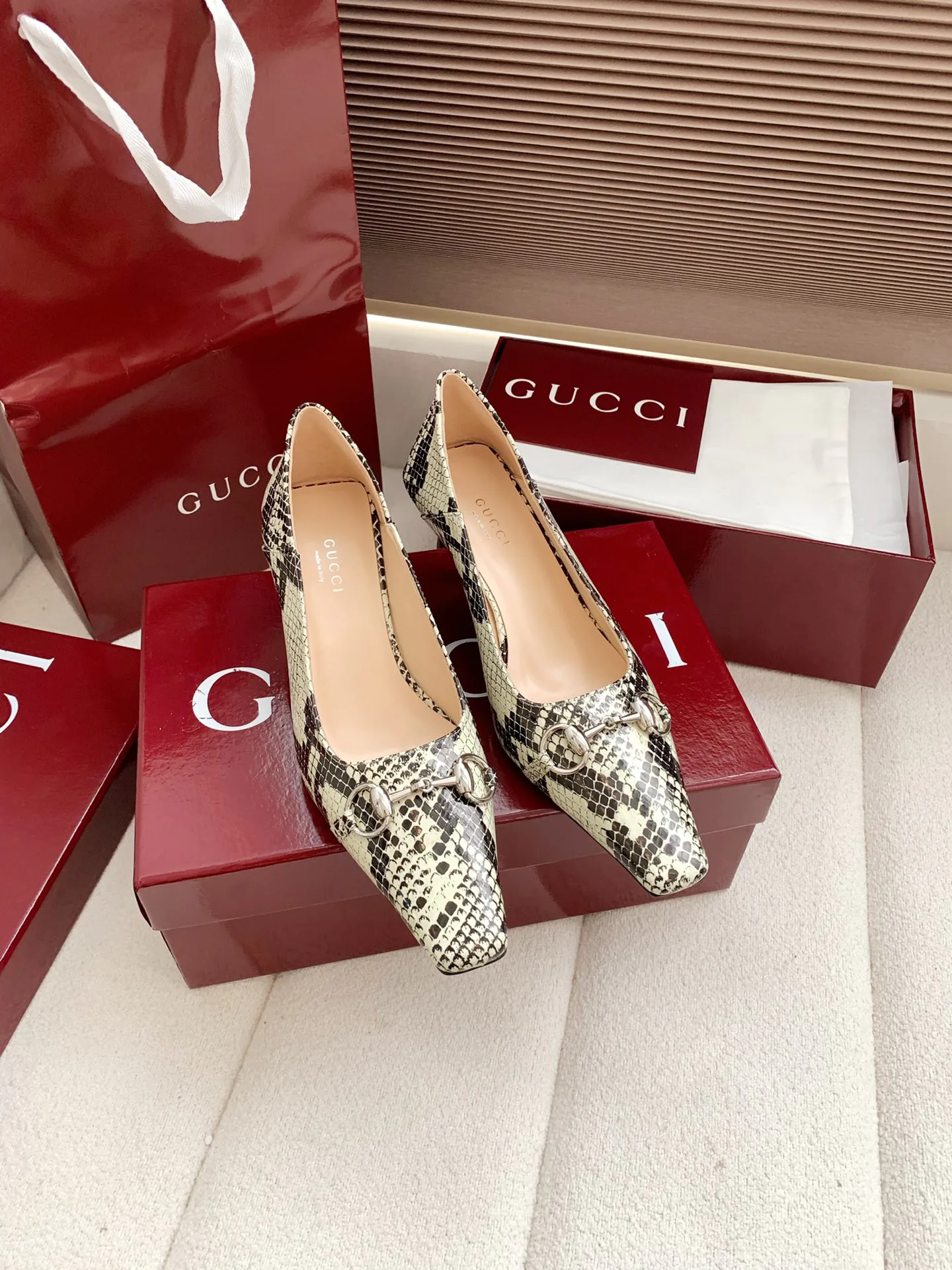 Туфли Женские Gucci 12699584