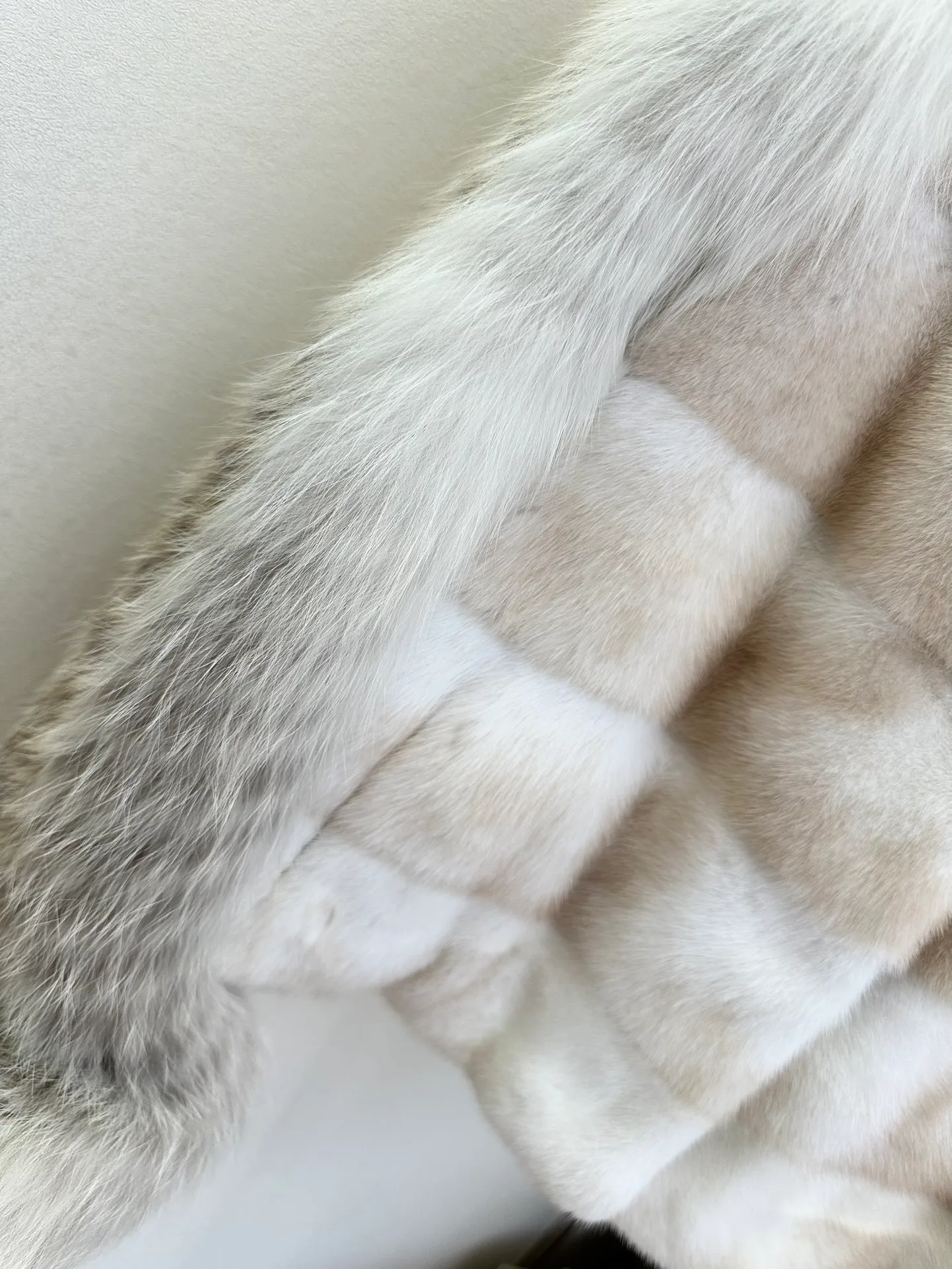 Шубы Женские Christian Dior 990625