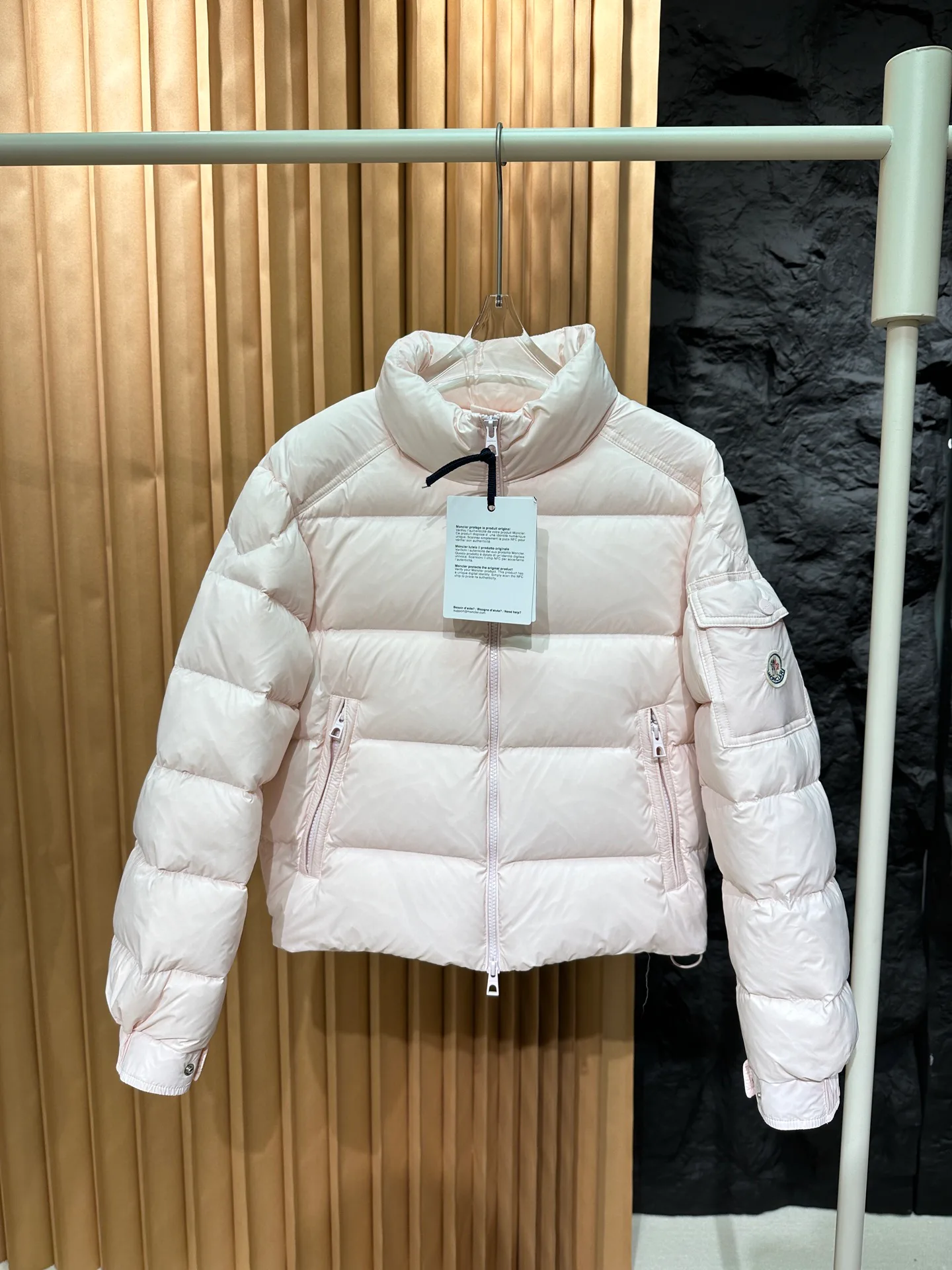Куртки И Пуховики Женские Moncler 18779829