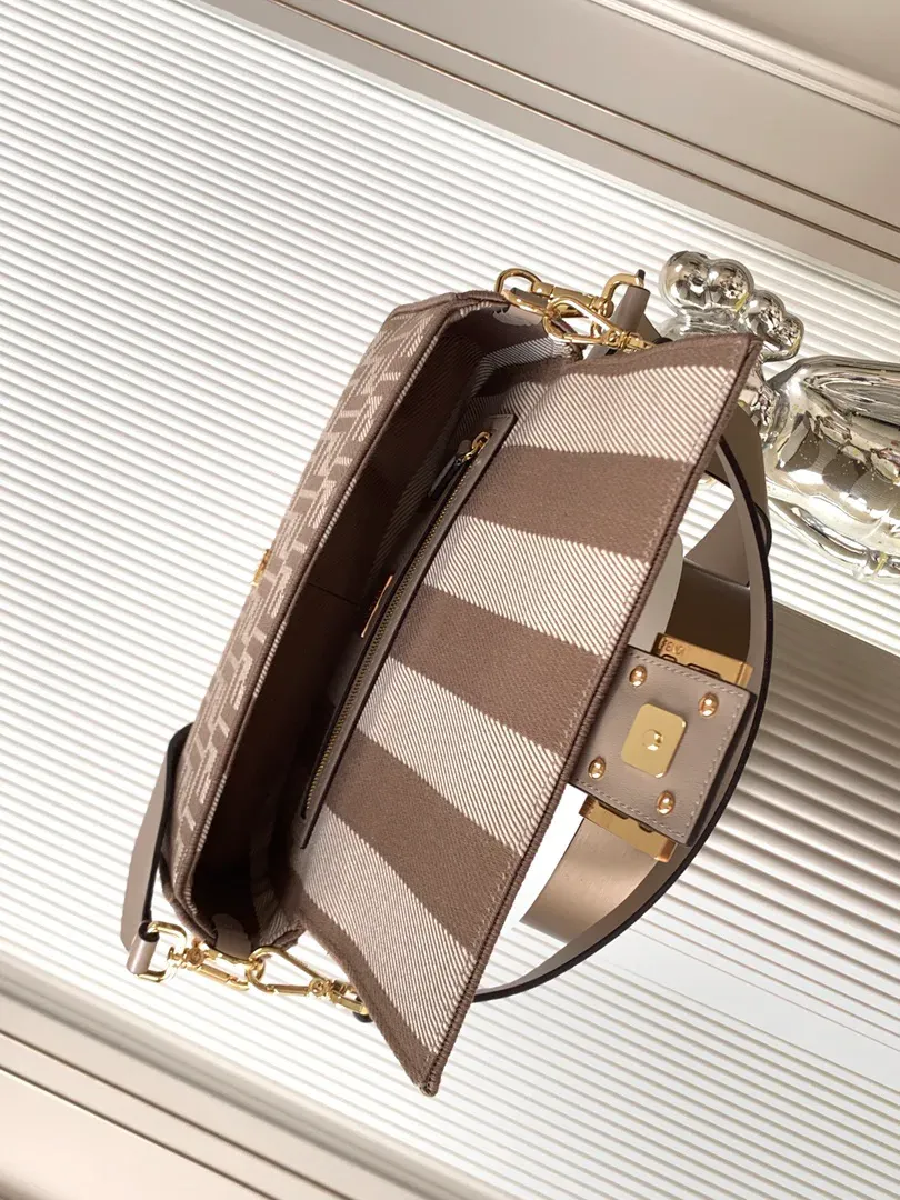 Сумки На Ремне Женские Fendi 293020