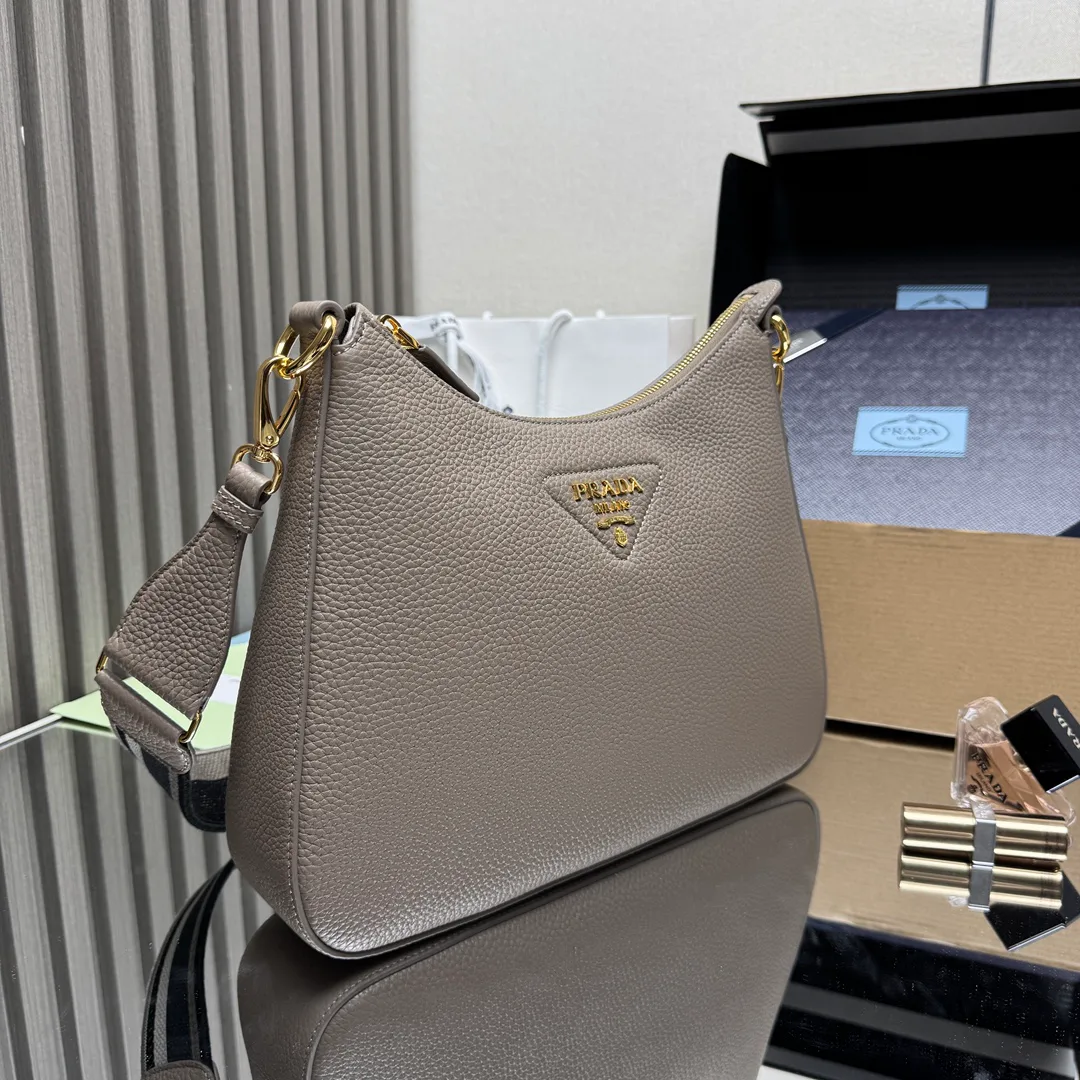 Сумки На Ремне Женские Prada 1763178
