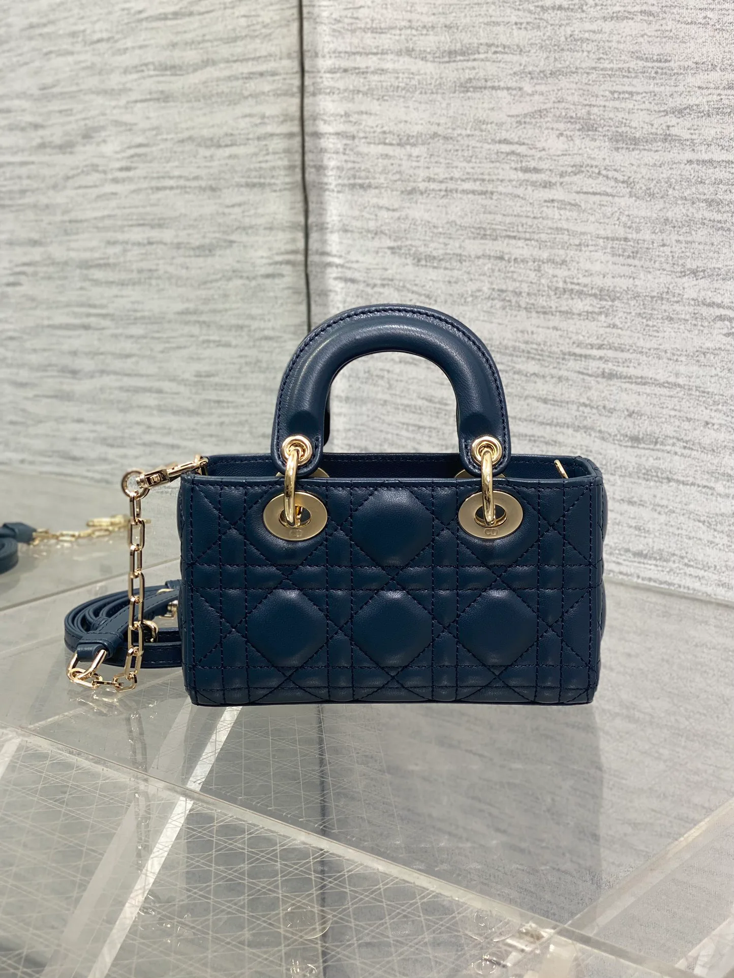 Классические Сумки Женские Christian Dior 17770365